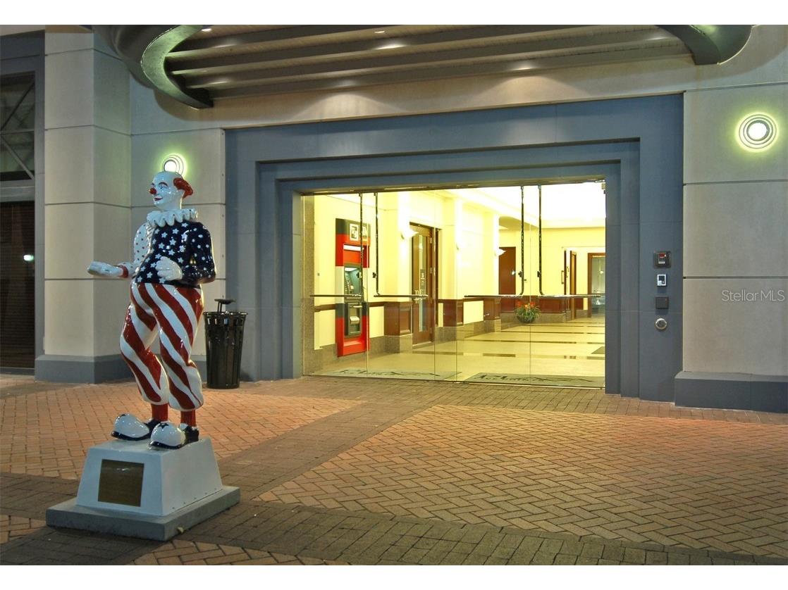 50 Central Avenue #14B Sarasota FL 34236 A4568847 image41