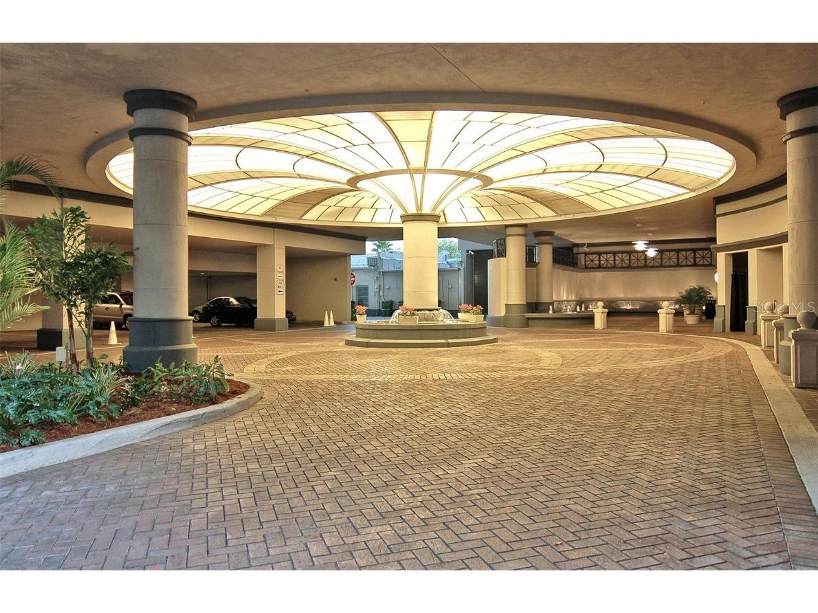 50 Central Avenue #14B Sarasota FL 34236 A4568847 image44