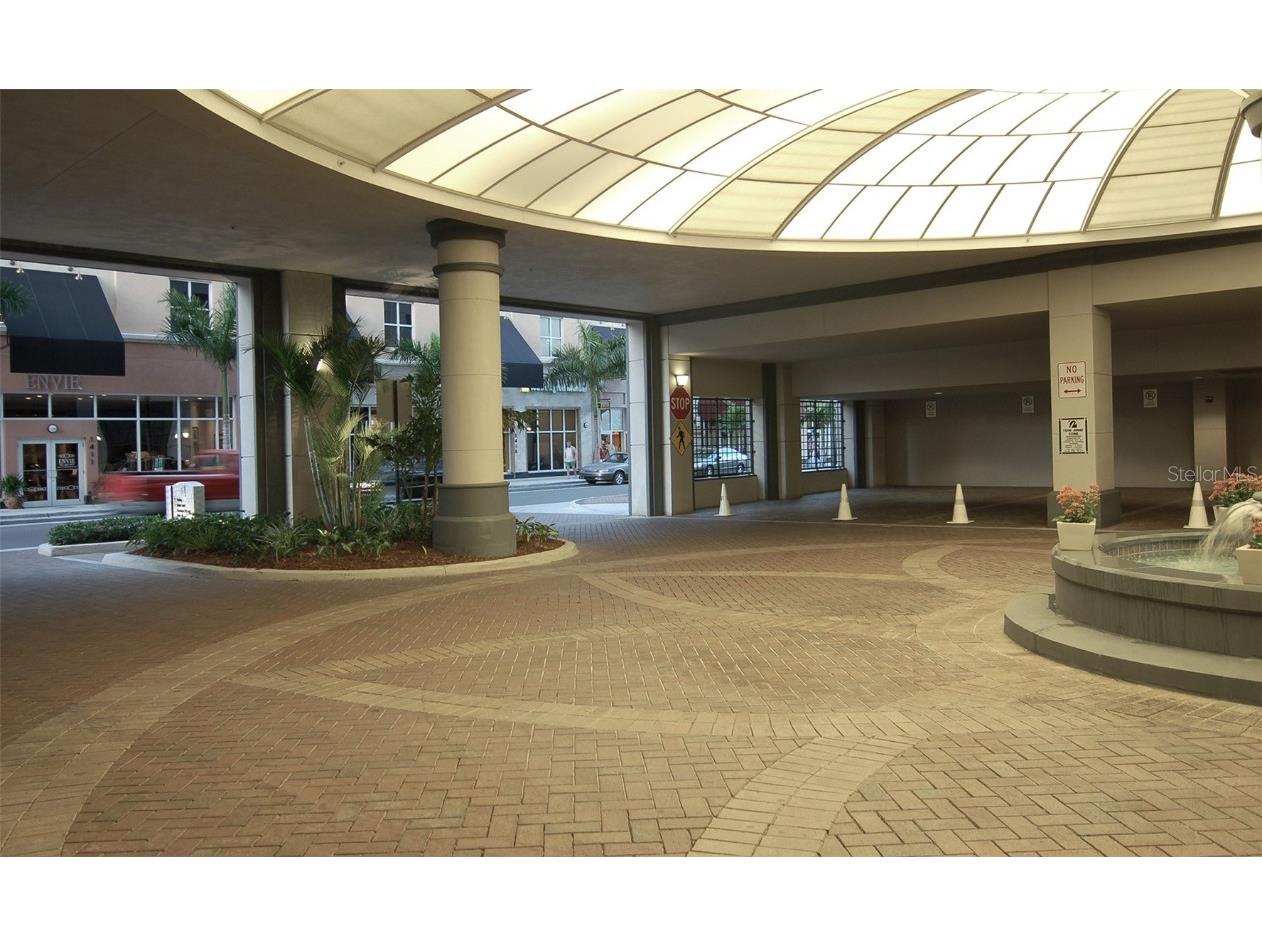 50 Central Avenue #14B Sarasota FL 34236 A4568847 image45