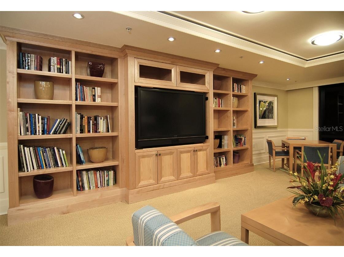 50 Central Avenue #14B Sarasota FL 34236 A4568847 image50