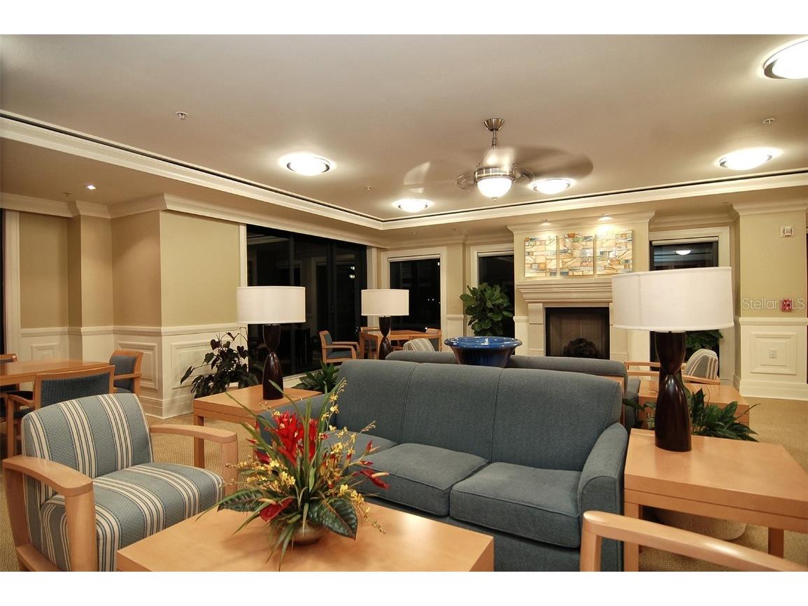 50 Central Avenue #14B Sarasota FL 34236 A4568847 image52