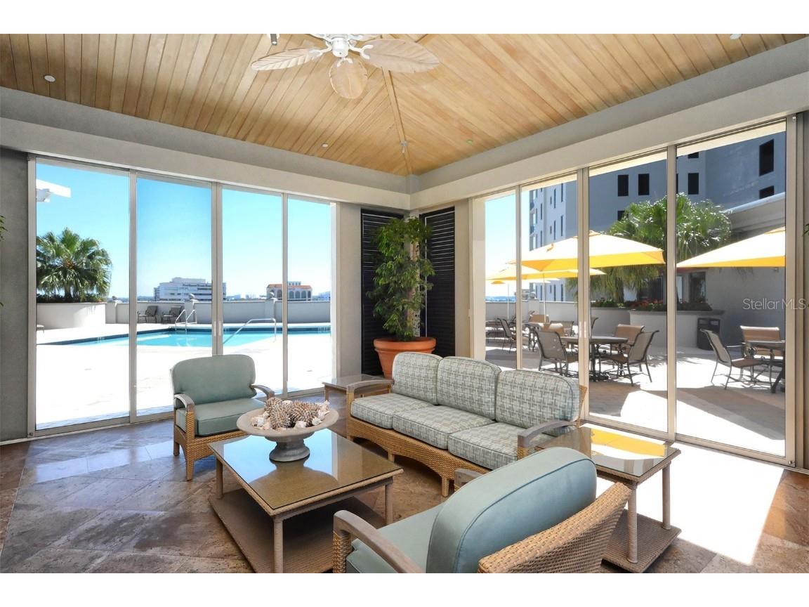 50 Central Avenue #14B Sarasota FL 34236 A4568847 image73