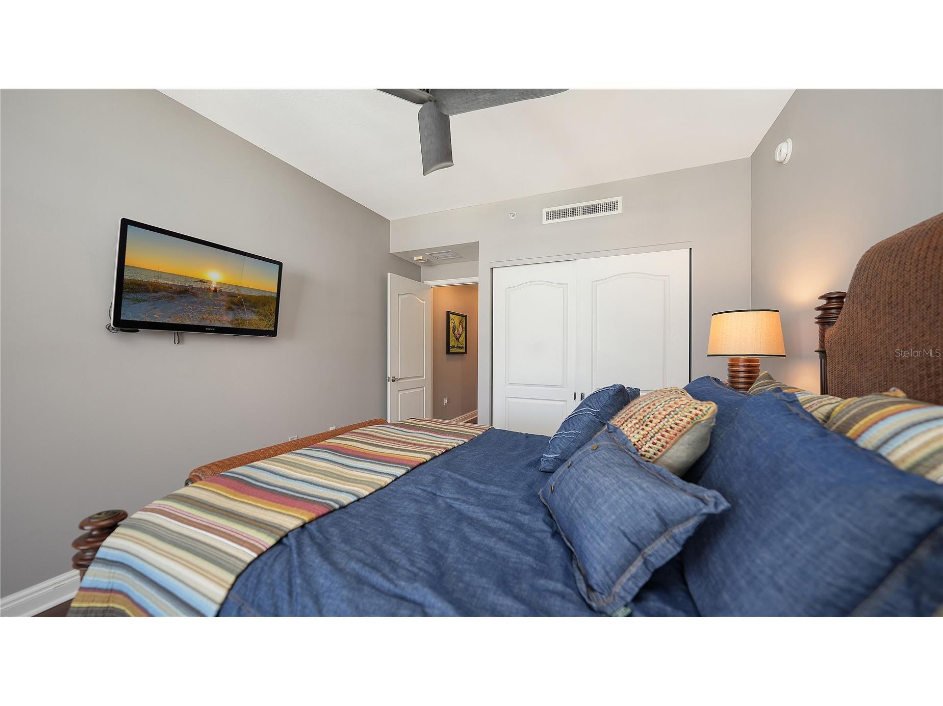 50 Central Avenue #14B Sarasota FL 34236 - SARASOTA BAY A4670232 image38
