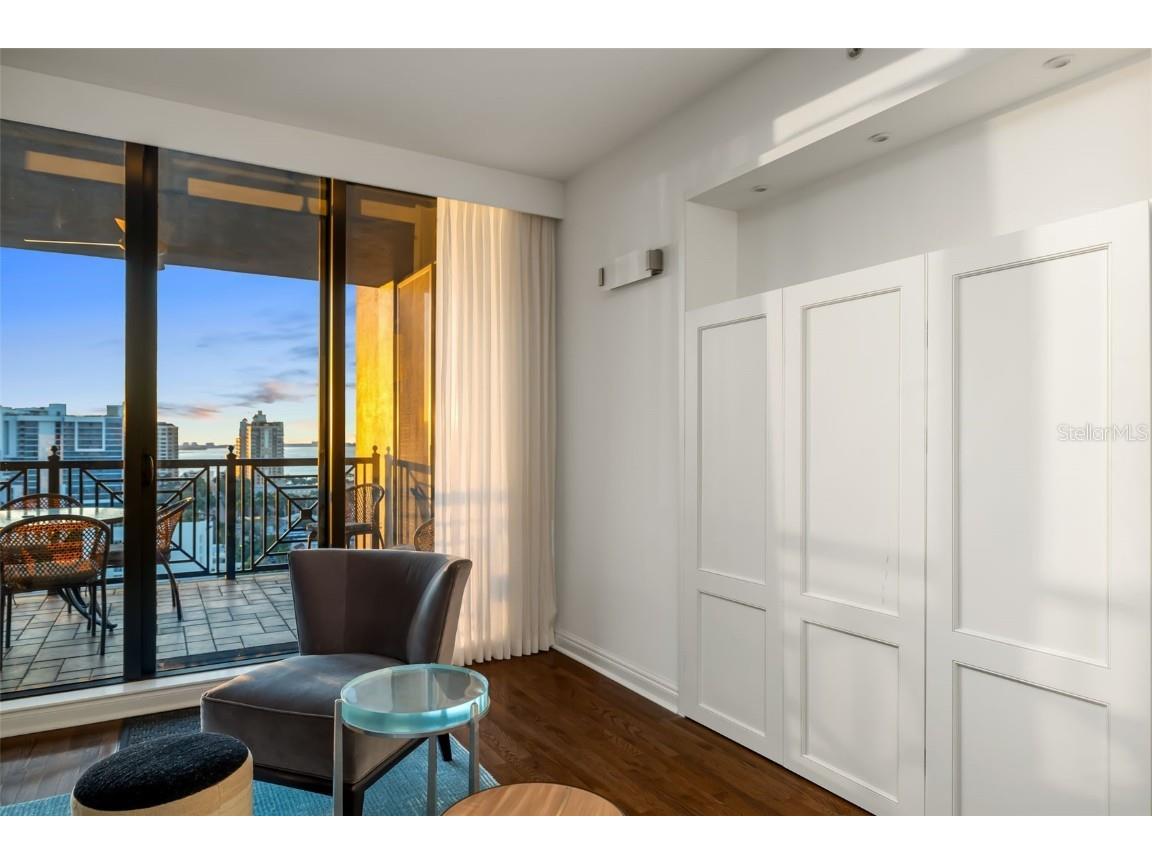50 Central Avenue #14D Sarasota FL 34236 A4673299 image11