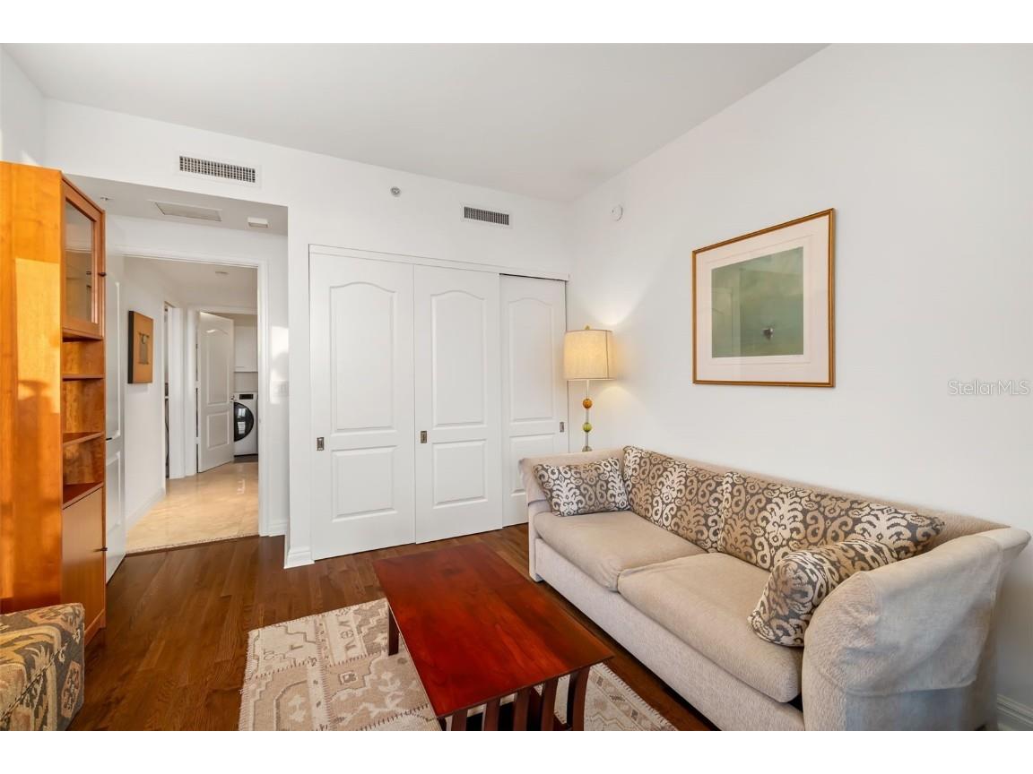 50 Central Avenue #14D Sarasota FL 34236 A4673299 image24