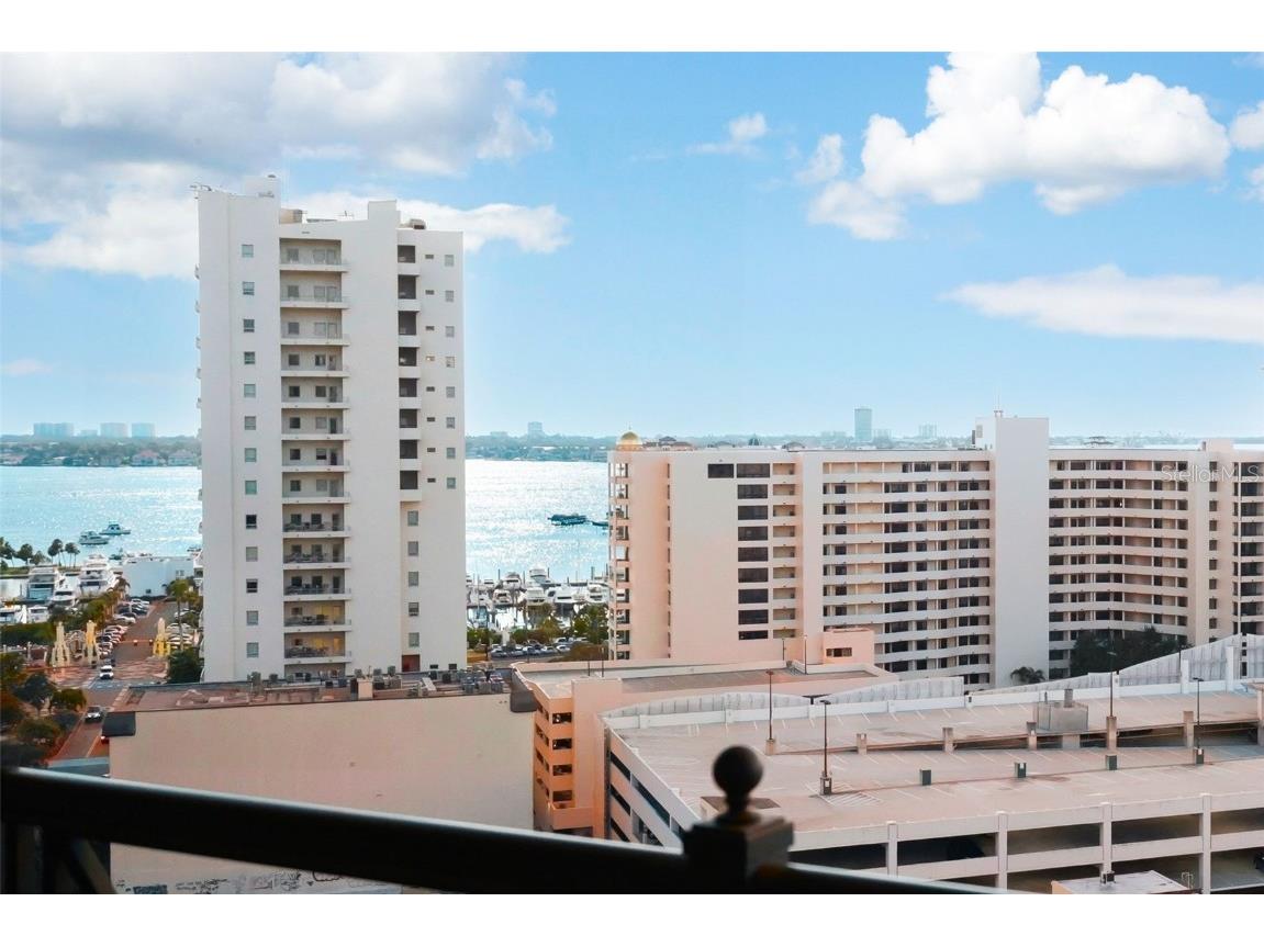 50 Central Avenue #14D Sarasota FL 34236 A4673299 image30