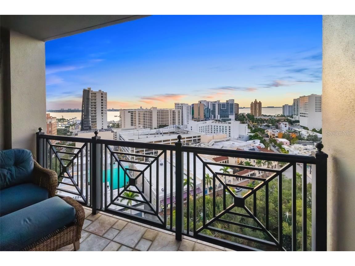 50 Central Avenue #14D Sarasota FL 34236 A4673299 image31