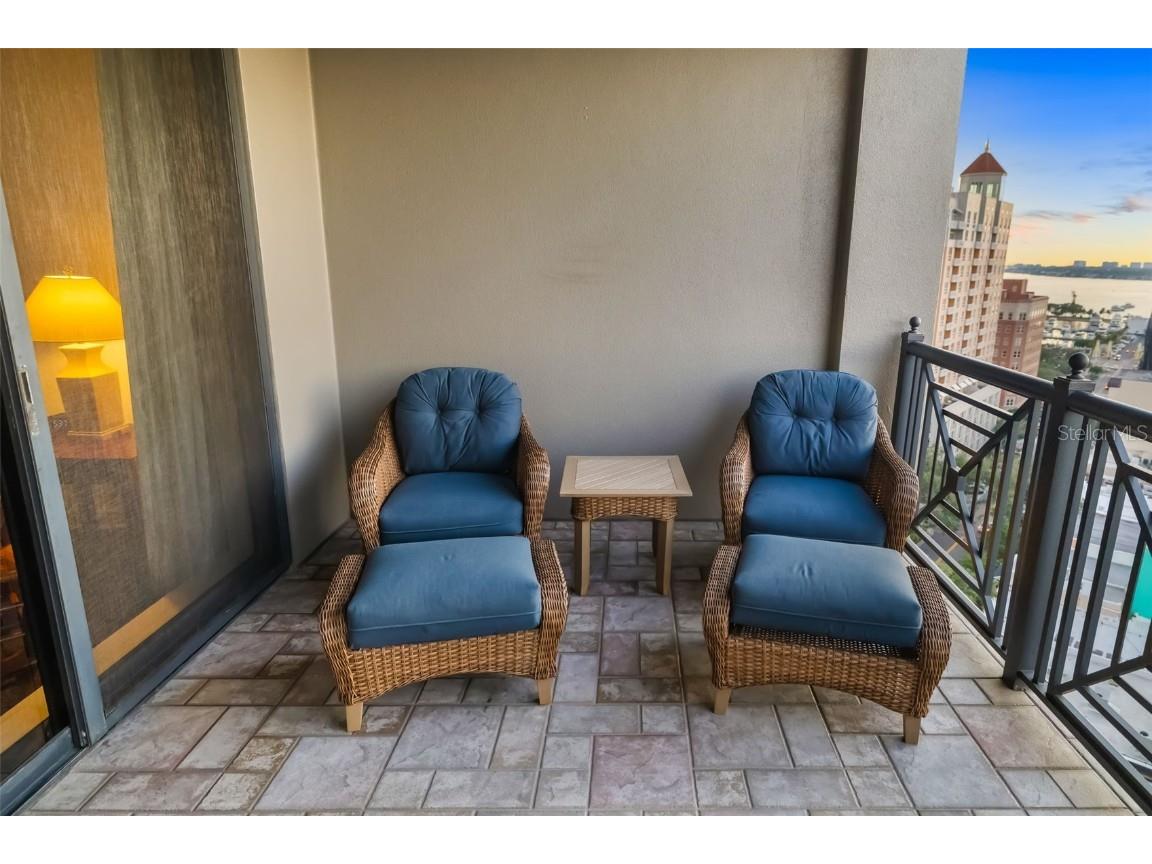 50 Central Avenue #14D Sarasota FL 34236 A4673299 image33