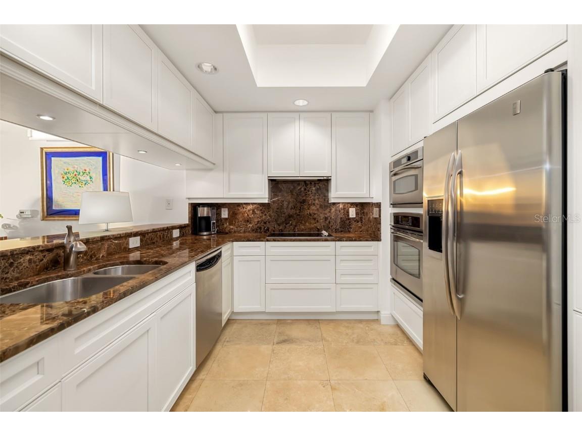 50 Central Avenue #14D Sarasota FL 34236 A4673299 image5