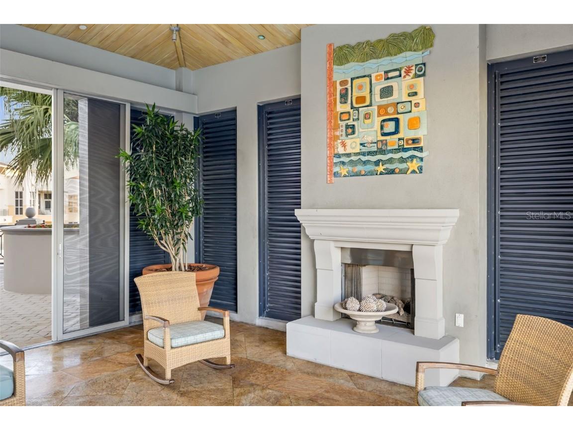 50 Central Avenue #14D Sarasota FL 34236 A4673299 image50