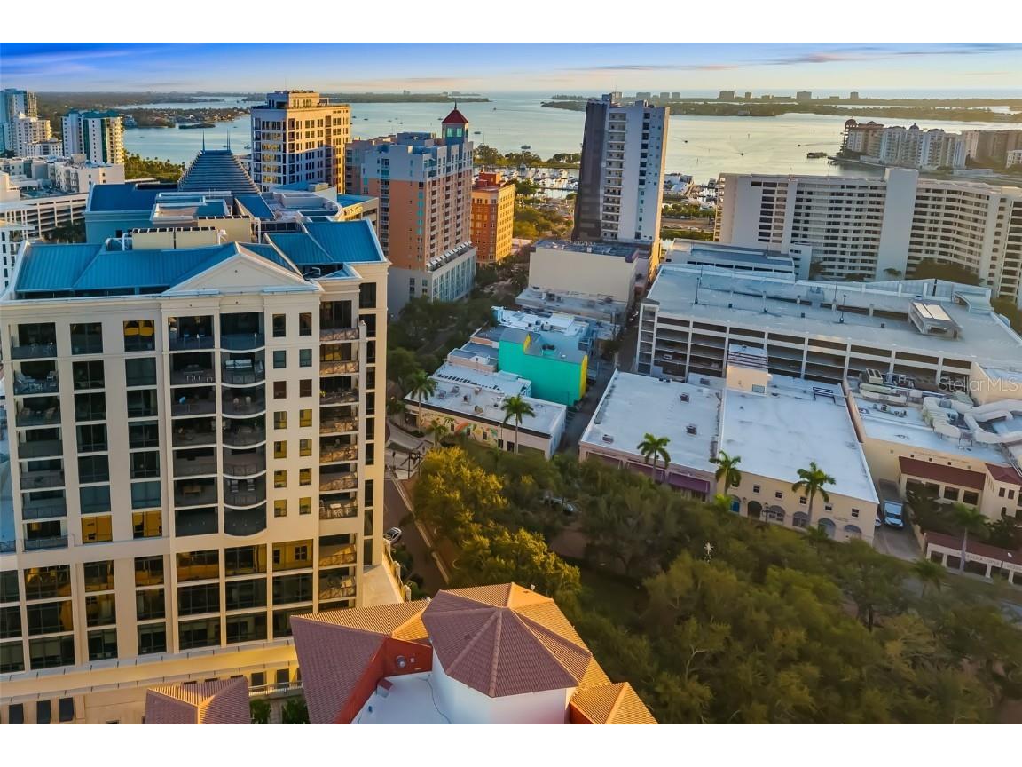 50 Central Avenue #14D Sarasota FL 34236 A4673299 image58