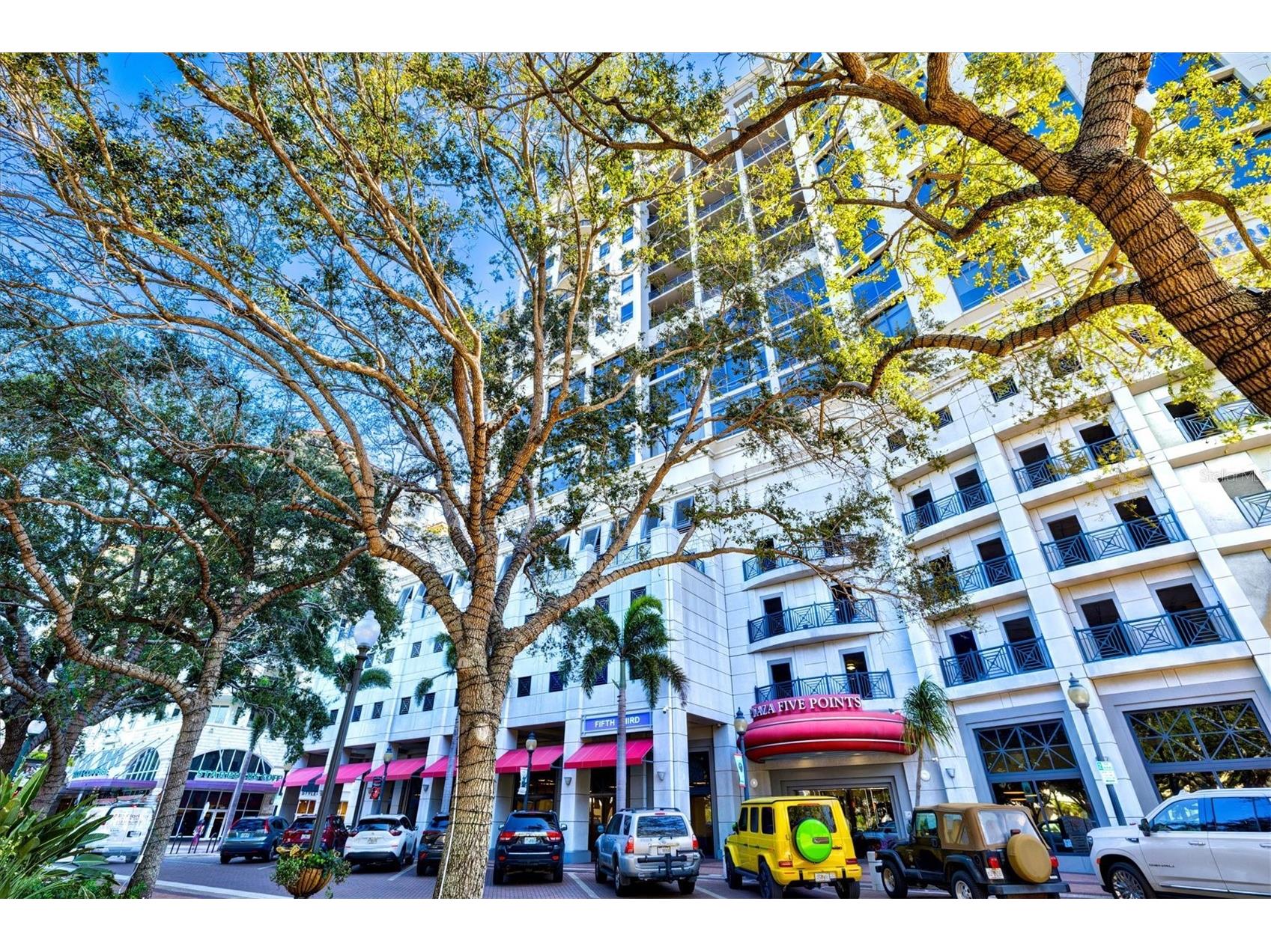 50 Central Avenue #15A Sarasota FL 34236 - SARASOTA BAY A4681474 image1