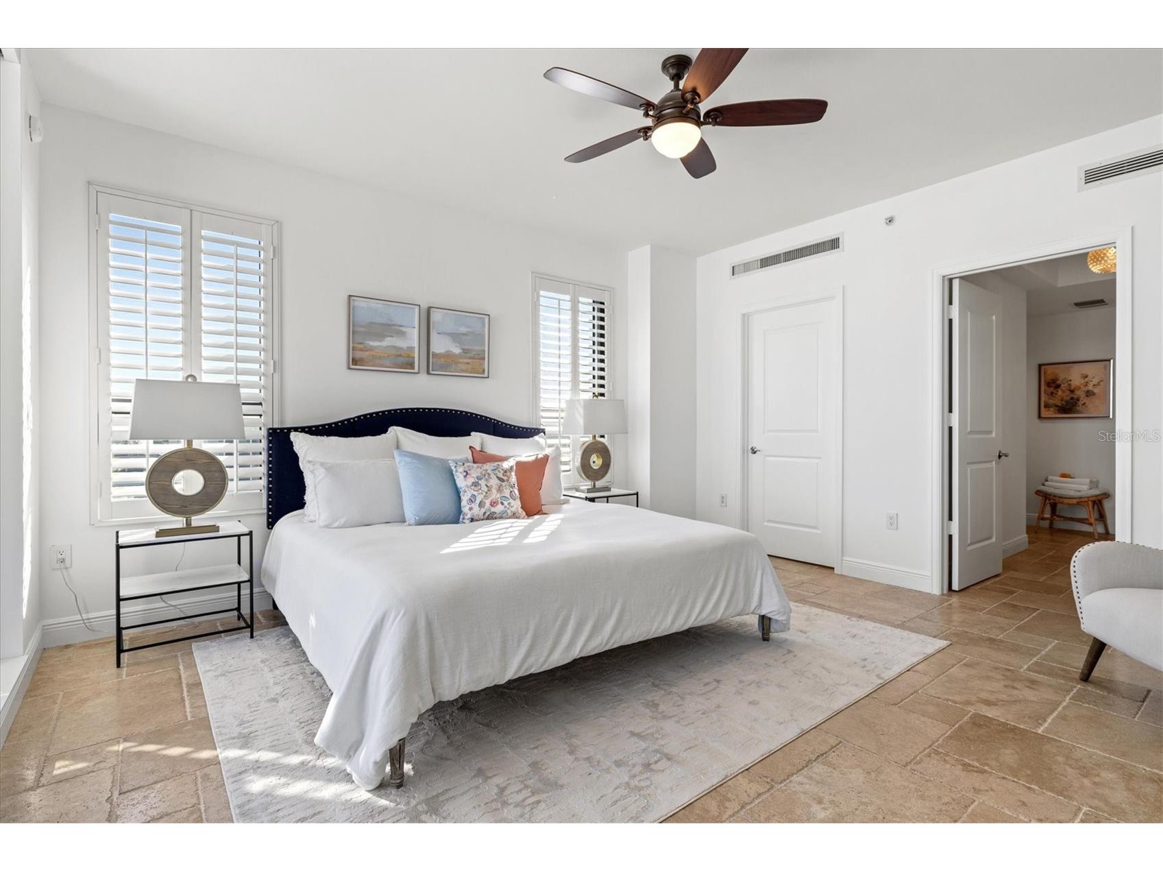 50 Central Avenue #15A Sarasota FL 34236 - SARASOTA BAY A4681474 image19