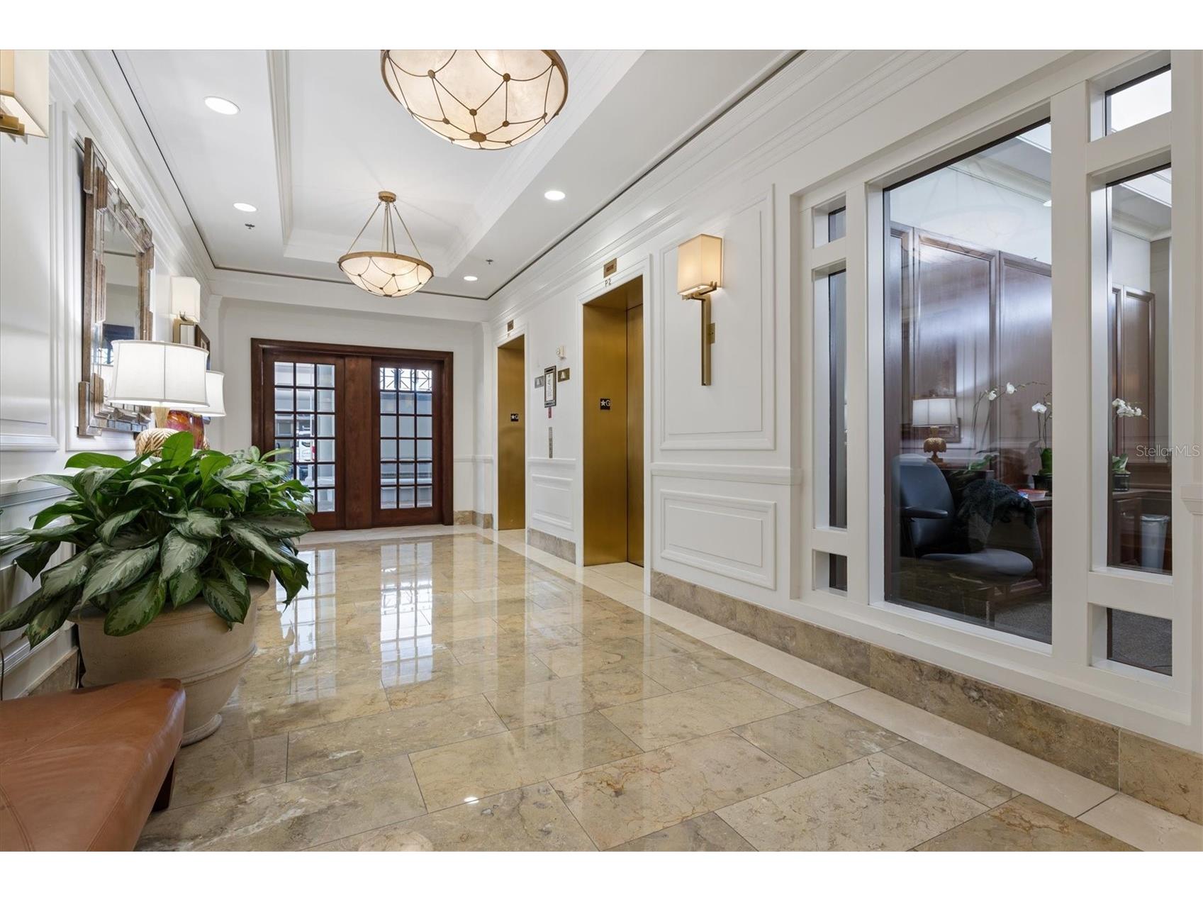 50 Central Avenue #15A Sarasota FL 34236 - SARASOTA BAY A4681474 image2