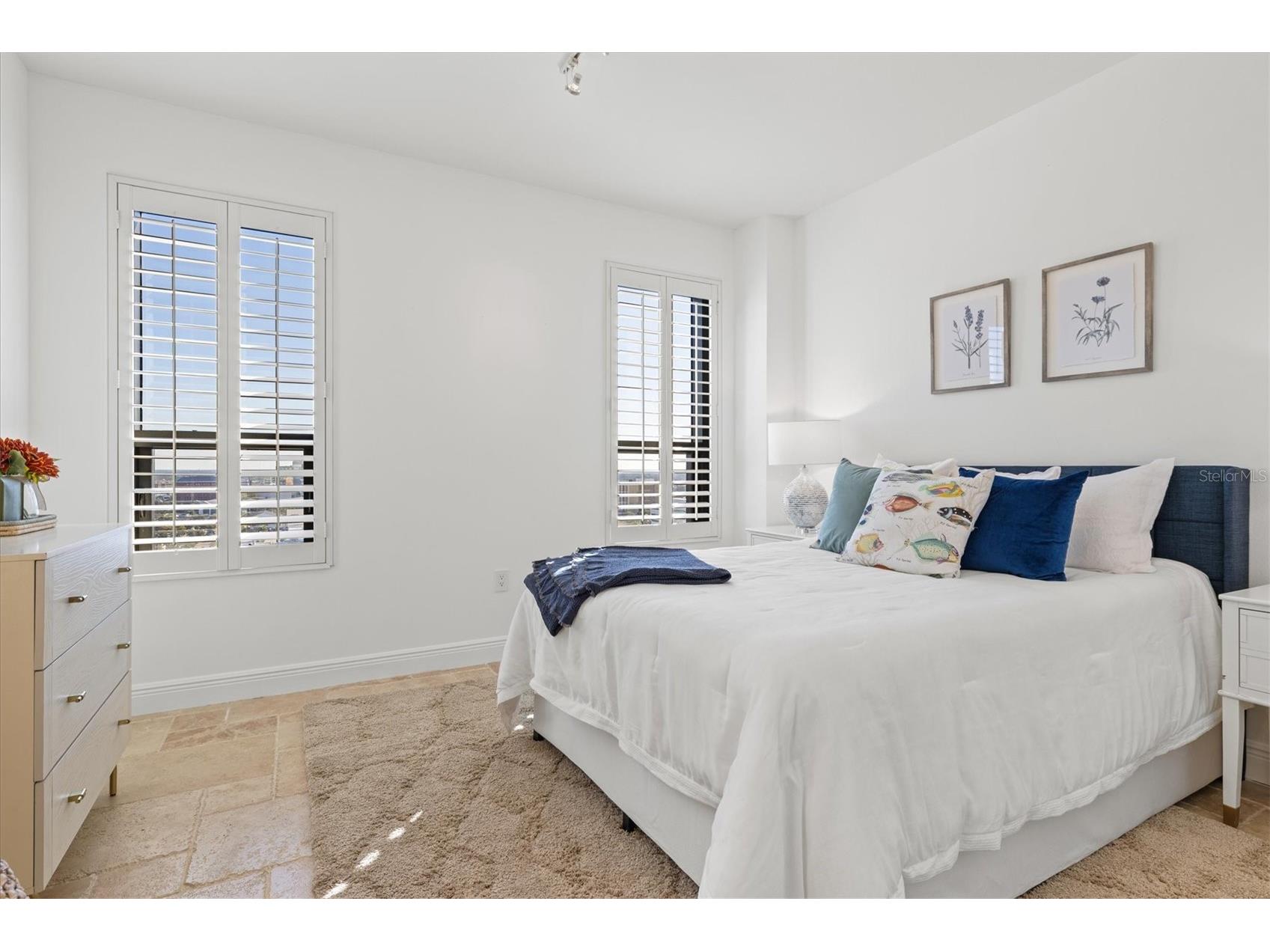 50 Central Avenue #15A Sarasota FL 34236 - SARASOTA BAY A4681474 image25