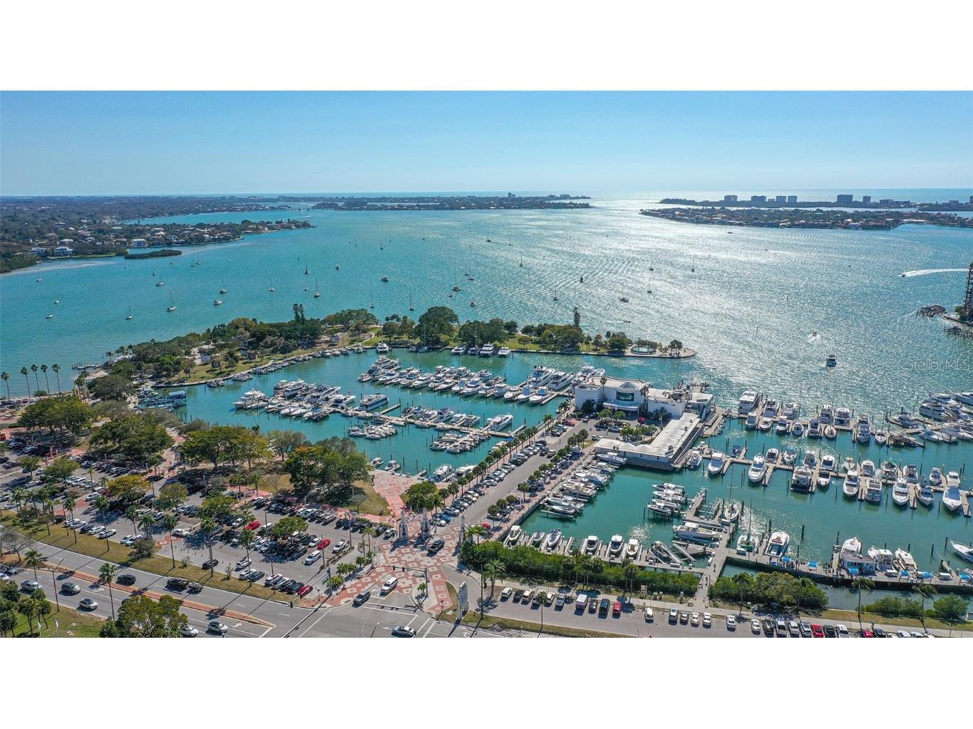 50 Central Avenue #15B Sarasota FL 34236 - SARASOTA BAY A4604561 image2