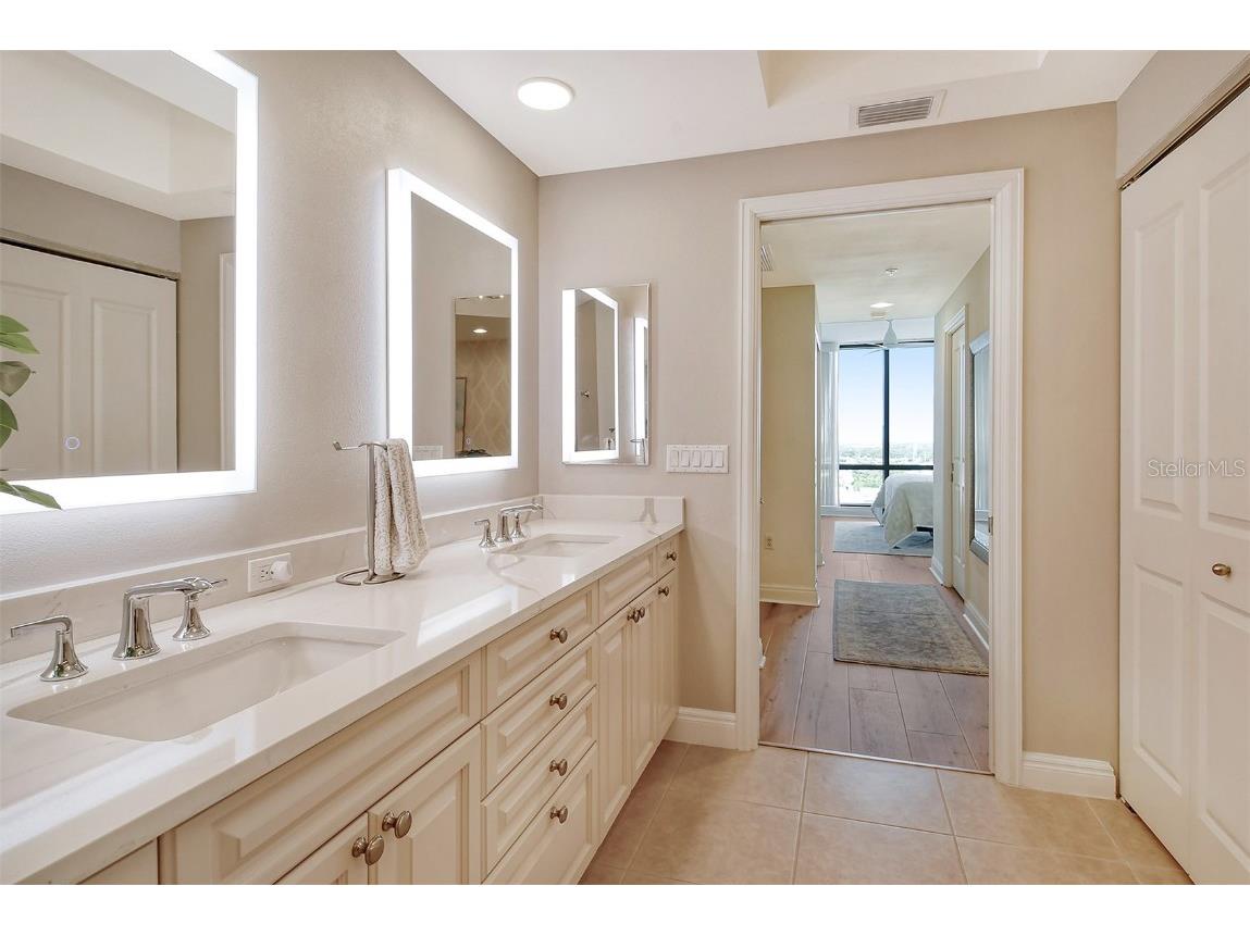 50 Central Avenue #15B Sarasota FL 34236 - SARASOTA BAY A4604561 image25