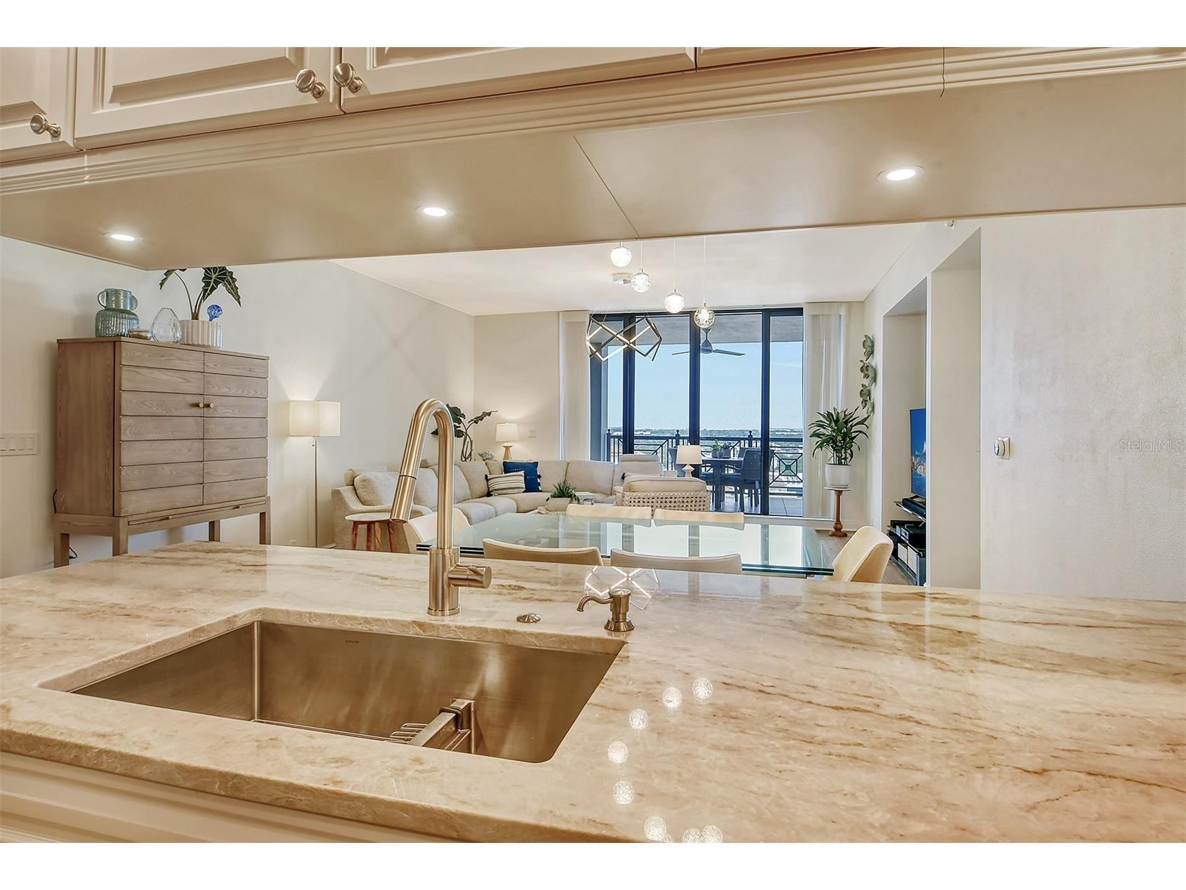 50 Central Avenue #15B Sarasota FL 34236 - SARASOTA BAY A4689716 image6