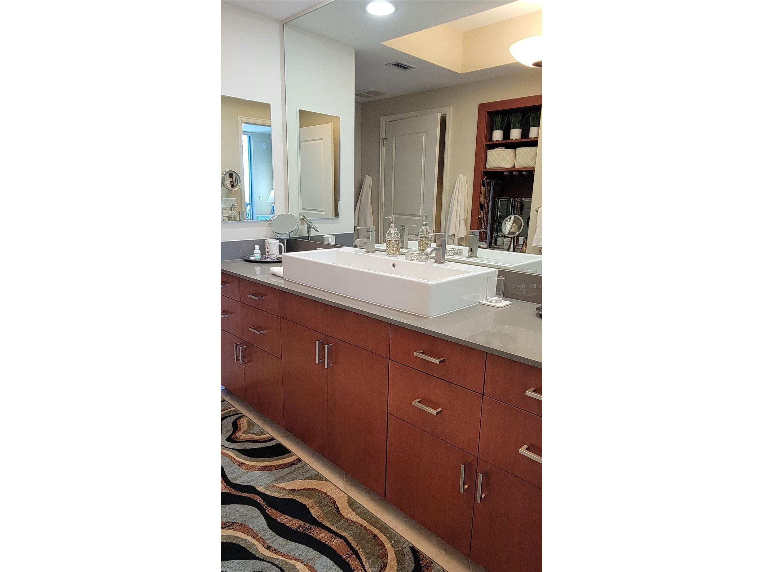 50 Central Avenue #16A Sarasota FL 34236 - SARASOTA BAY A4607109 image16