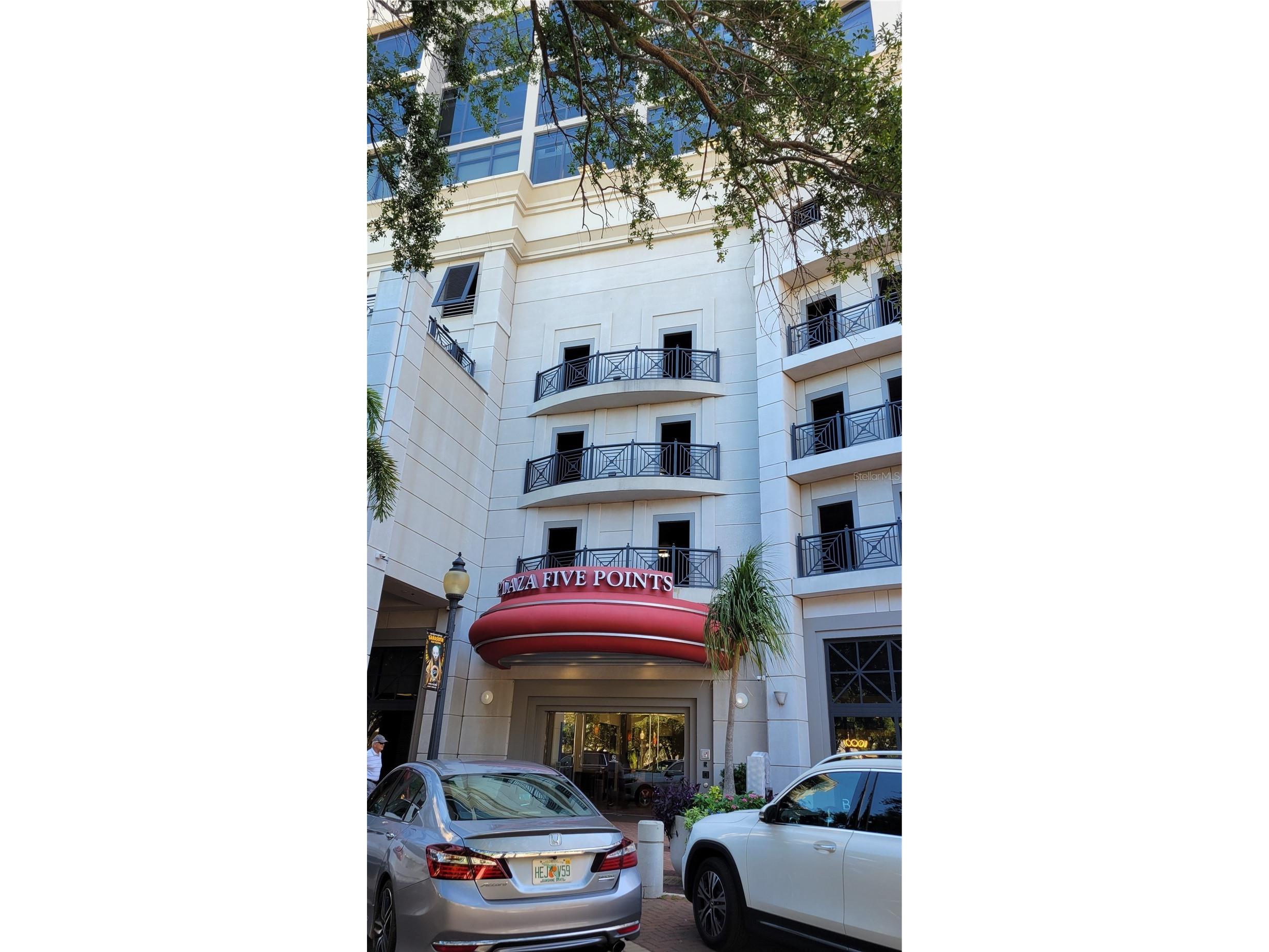 50 Central Avenue #16A Sarasota FL 34236 - SARASOTA BAY A4607109 image2