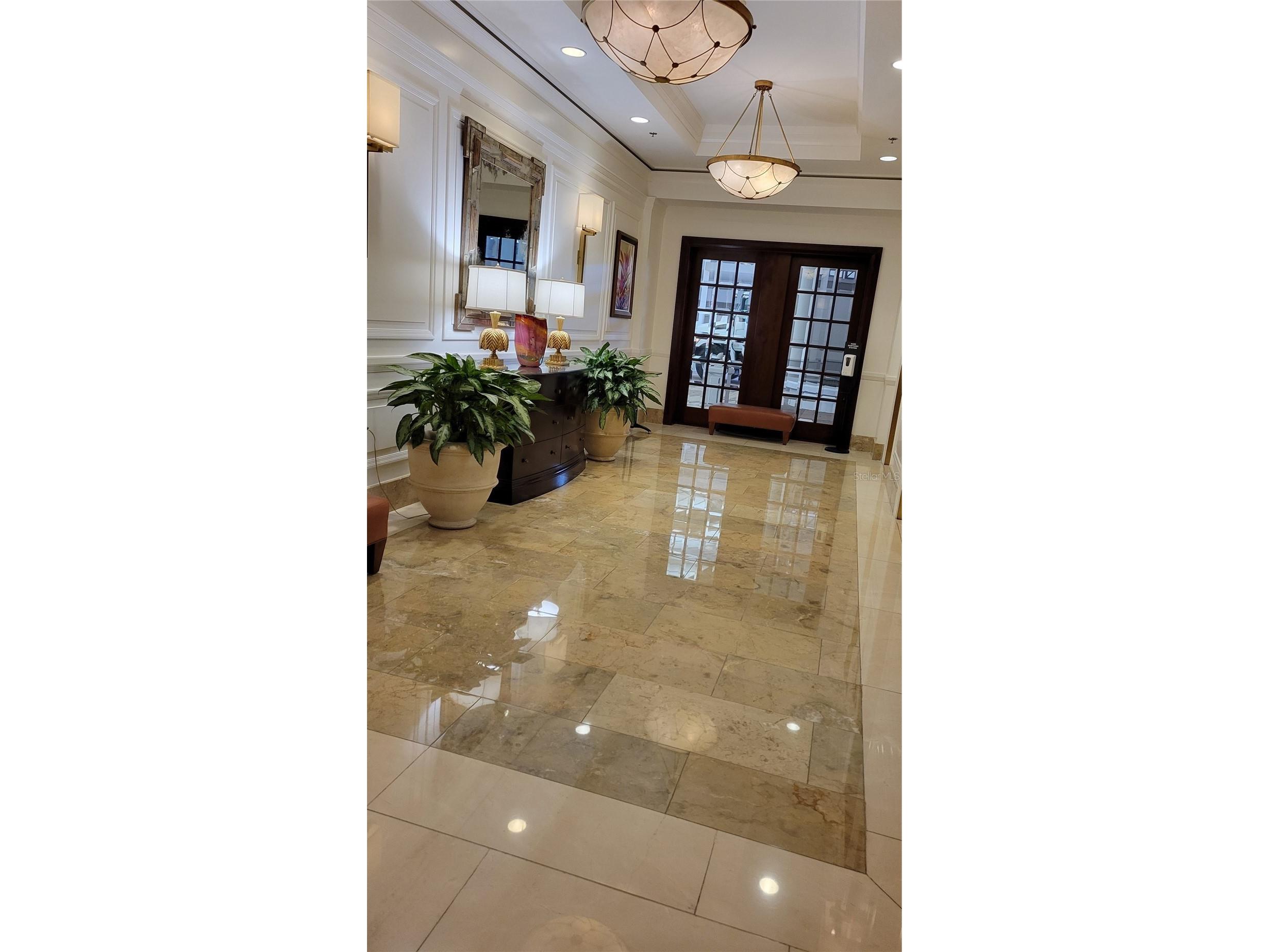 50 Central Avenue #16A Sarasota FL 34236 - SARASOTA BAY A4607109 image3