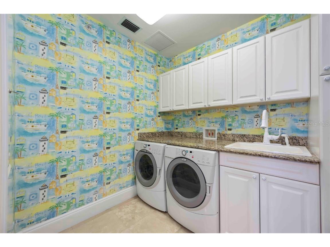 50 Central Avenue #17PHB Sarasota FL 34236 A4675046 image42