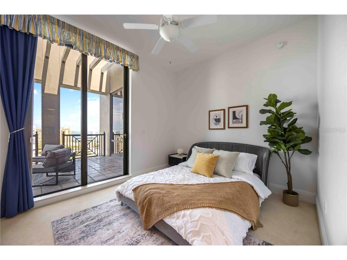 50 Central Avenue #17PHB Sarasota FL 34236 A4675046 image44