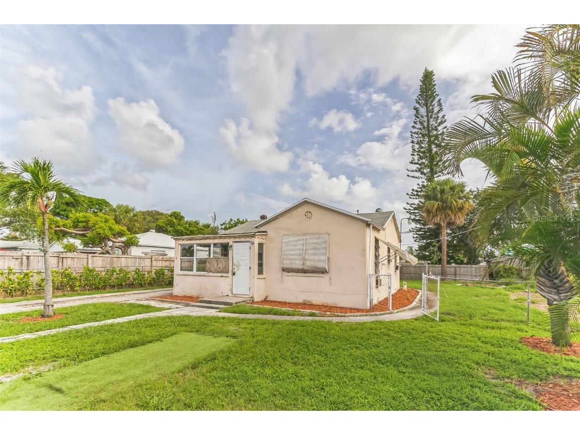 50 E 24th Street Riviera Beach FL 33404 O6101689 image1