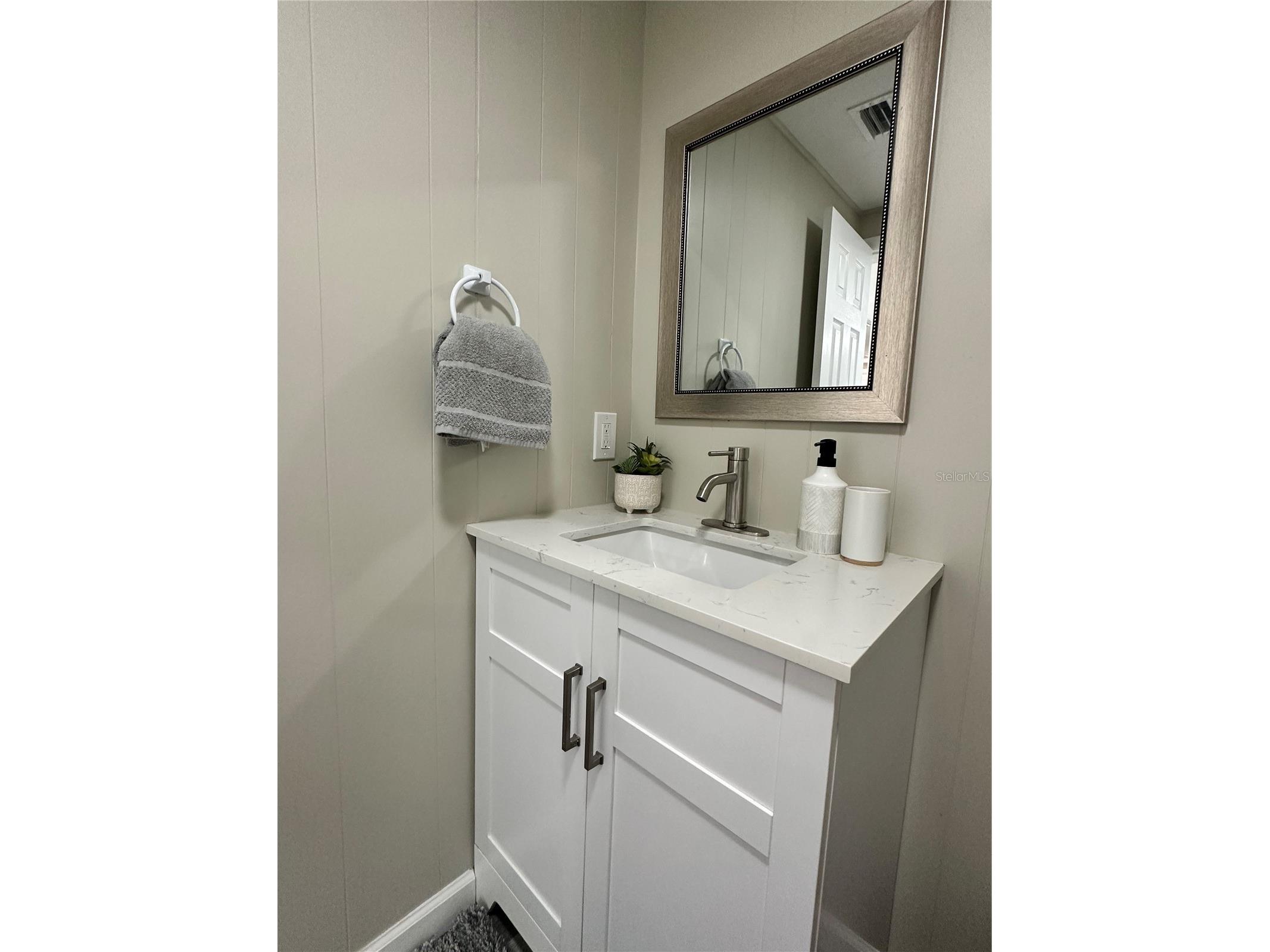 50 Euclid Avenue Englewood FL 34223 D6146860 image23