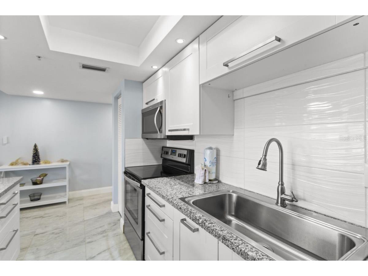 50 Gulf Boulevard #206 Indian Rocks Beach FL 33785 - GULF OF MEXICO L4961288 image14