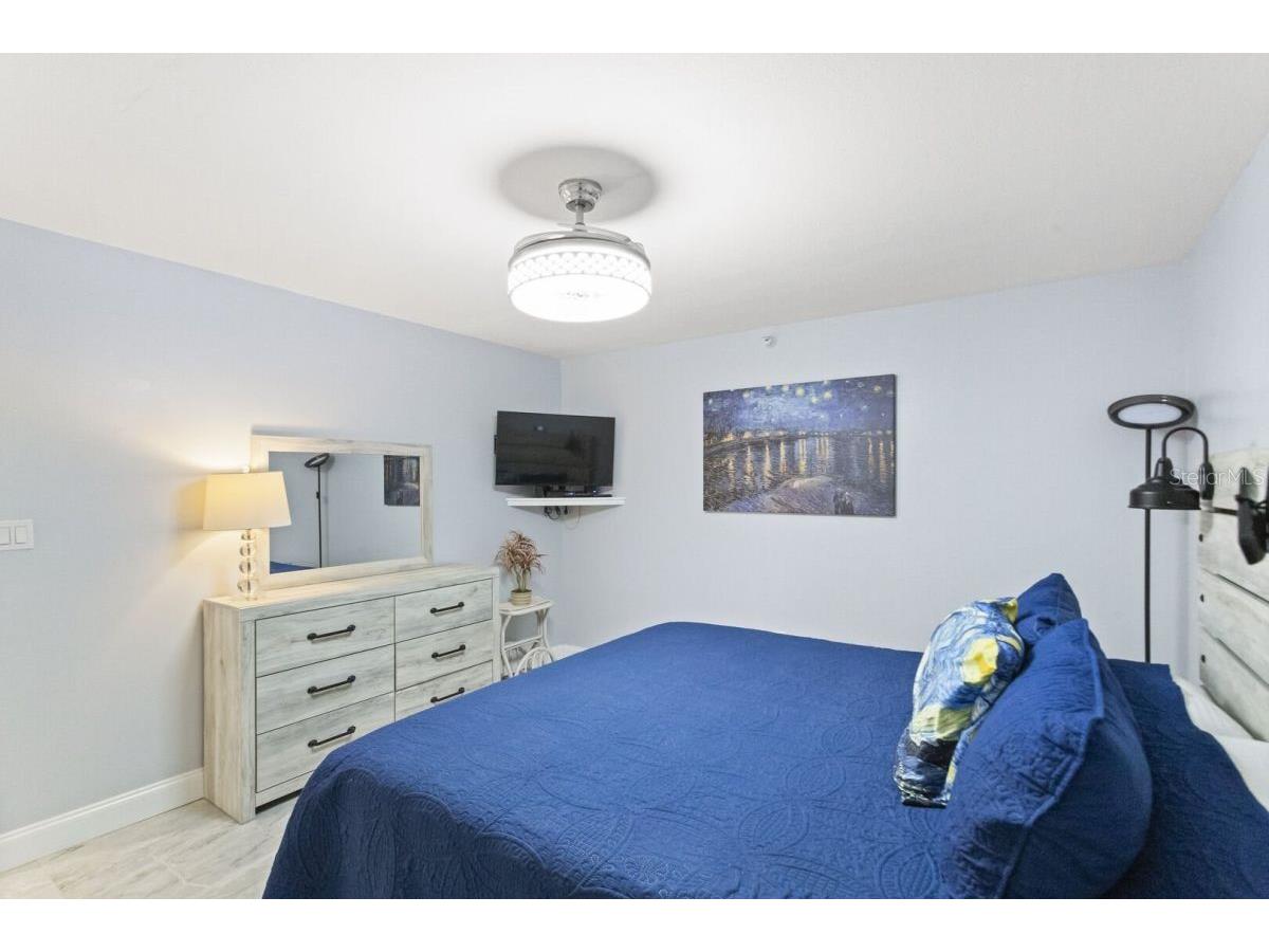 50 Gulf Boulevard #206 Indian Rocks Beach FL 33785 - GULF OF MEXICO L4961288 image18