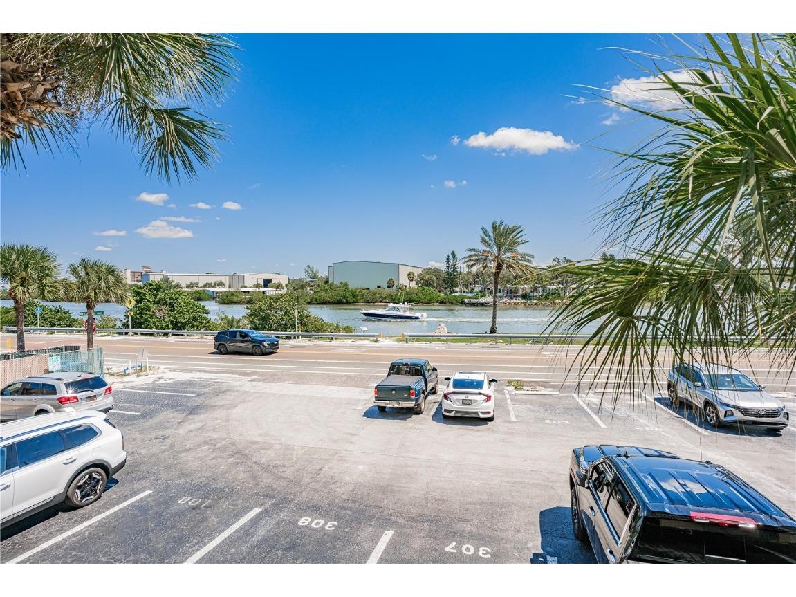 50 Gulf Boulevard #207 Indian Rocks Beach FL 33785 TB8427760 image4