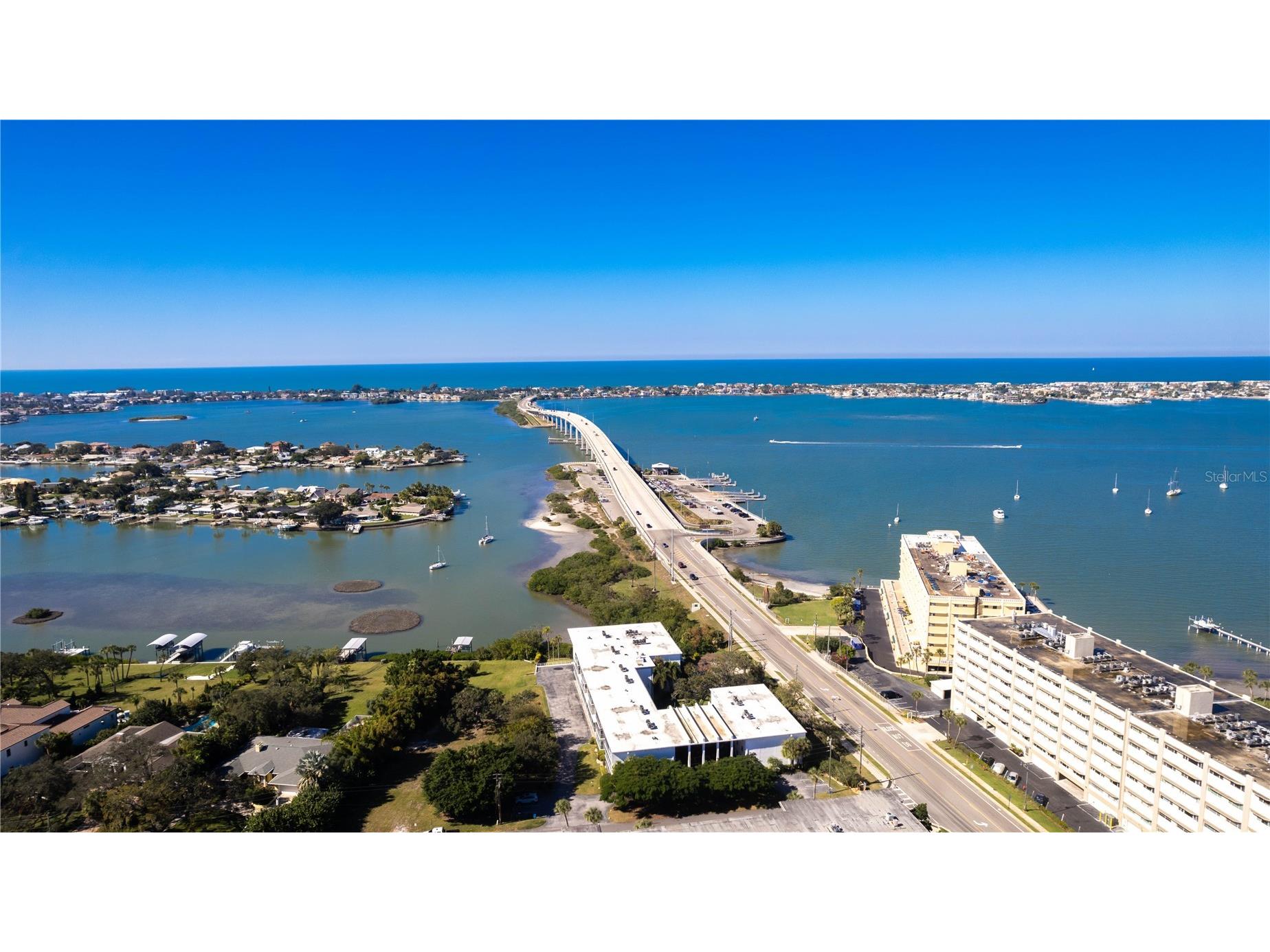 50 Harbor View Lane #11 Belleair Bluffs FL 33770 TB8459107 image1
