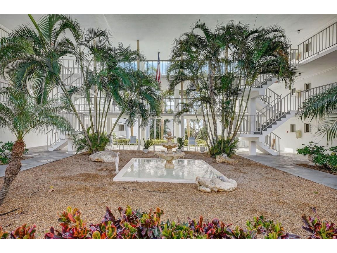 50 Harbor View Lane #32 Belleair Bluffs FL 33770 U8233346 image1