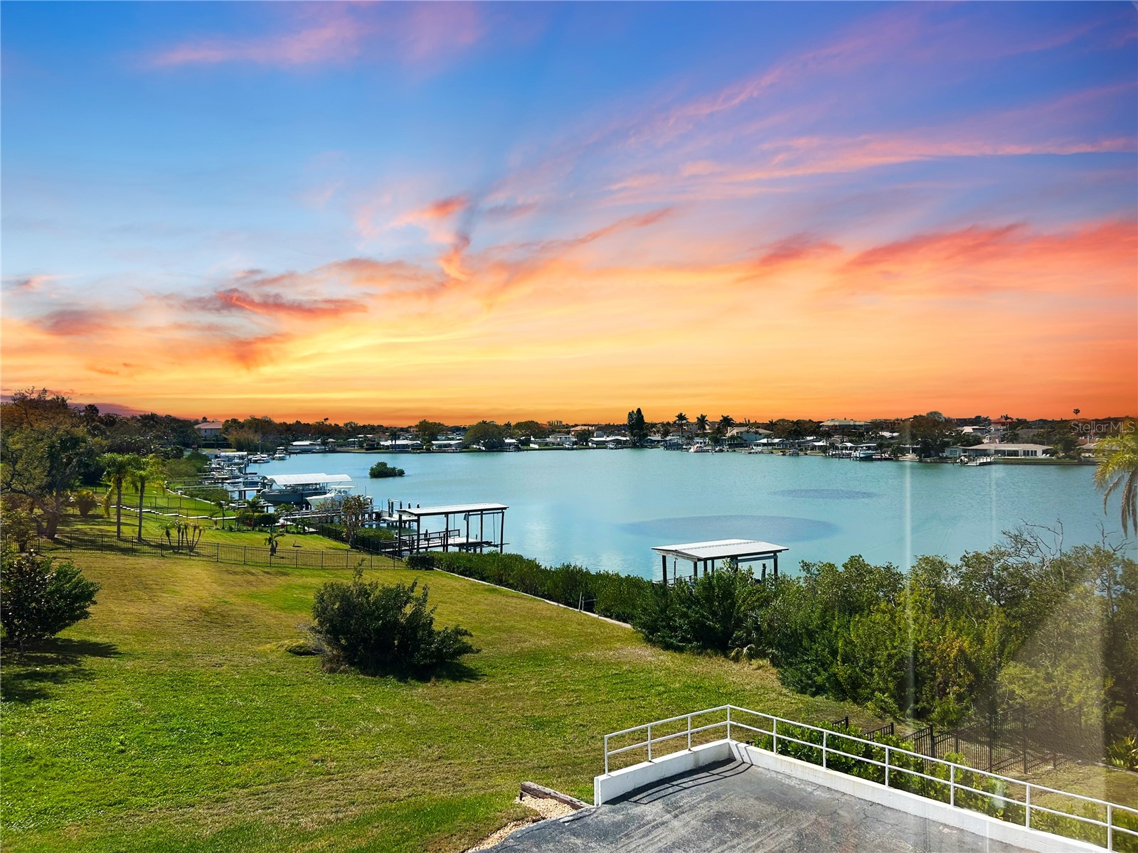 50 Harbor View Ln #23 Belleair Bluffs FL 33770 TB8477385 image25