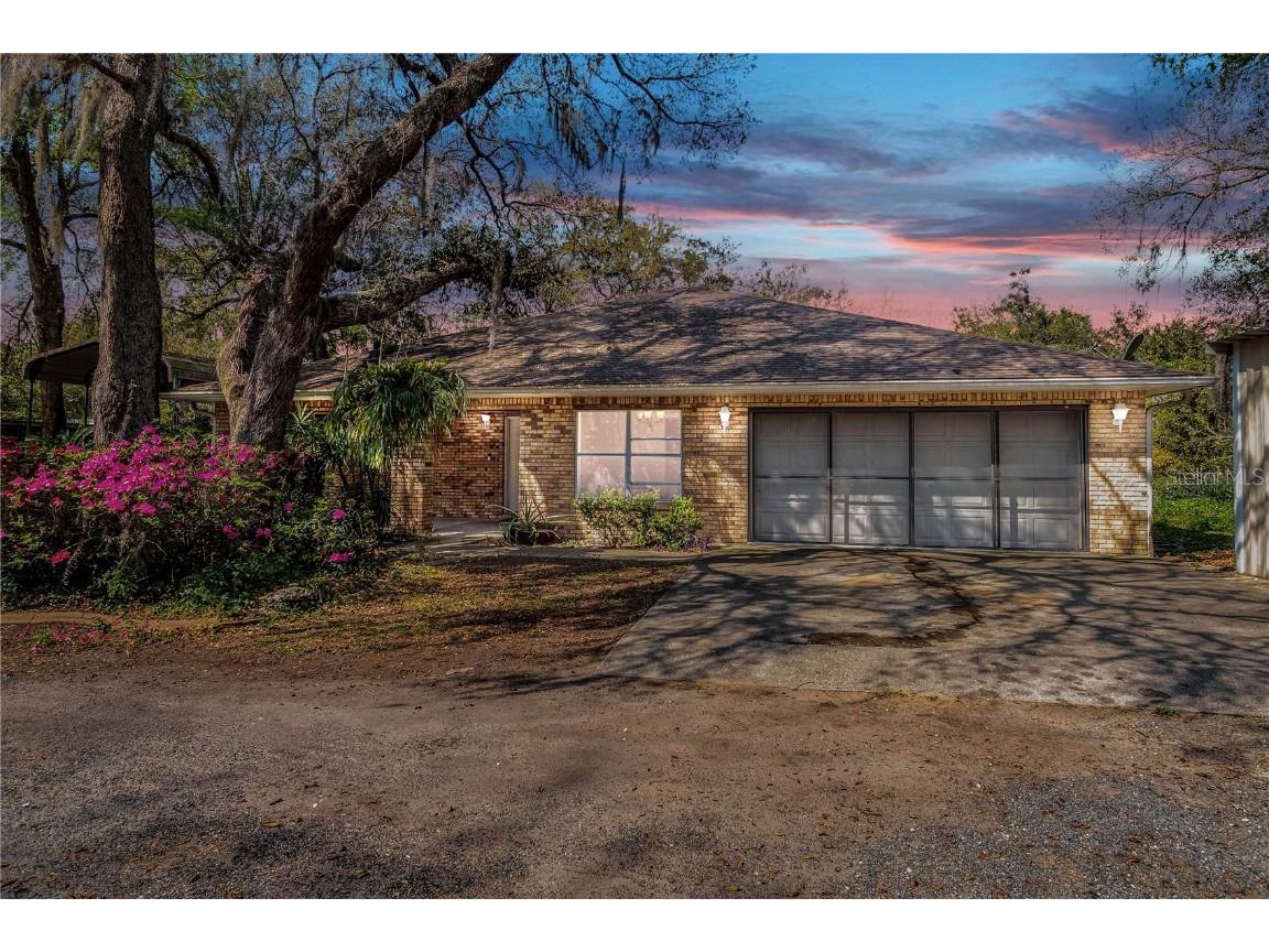 50 Lake Drive #1/2 Debary FL 32713 V4941604 image1