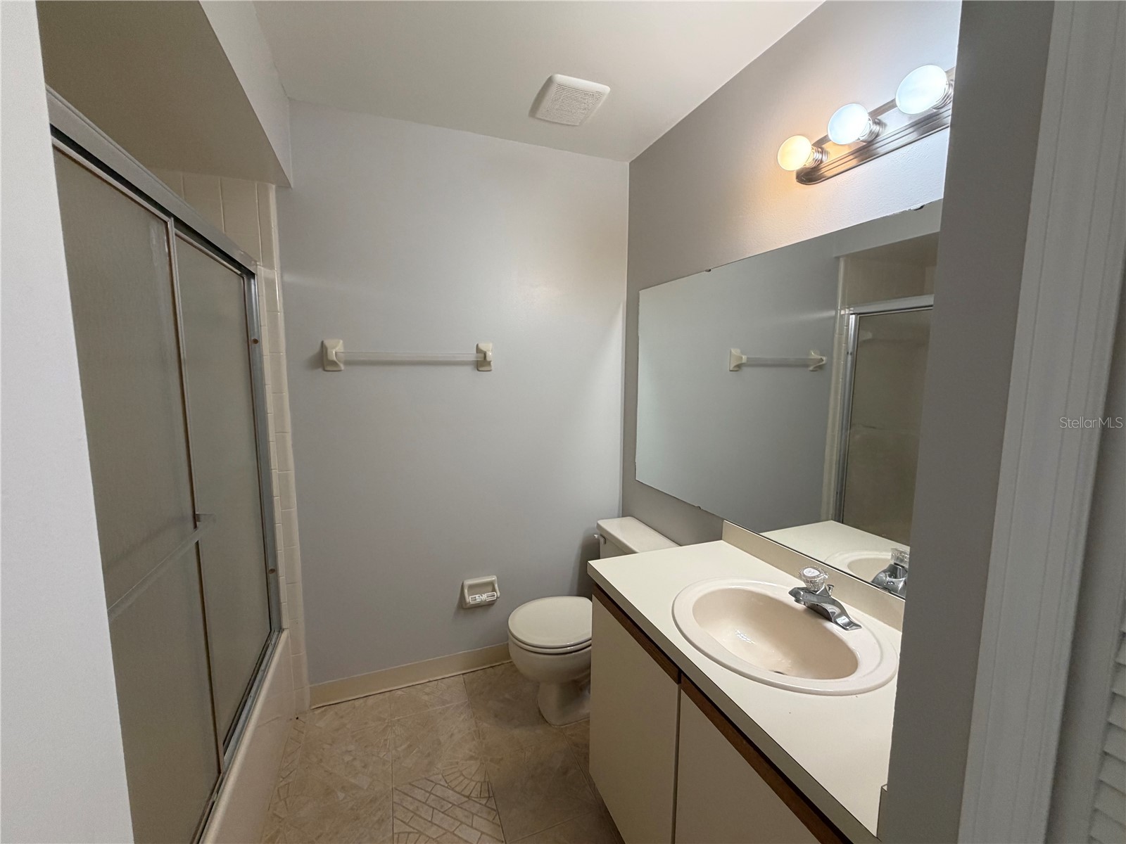 50 Lakepointe Circle Kissimmee FL 34743 O6401506 image33