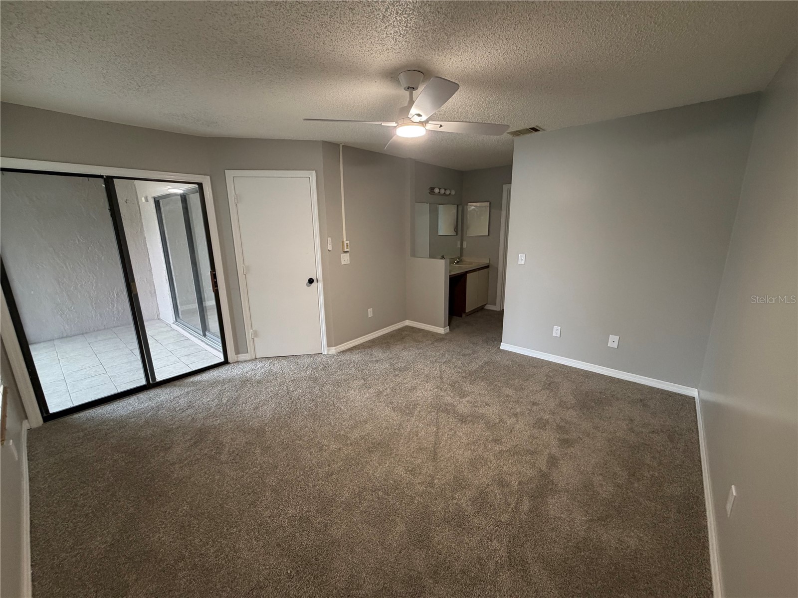 50 Lakepointe Circle Kissimmee FL 34743 O6401506 image36