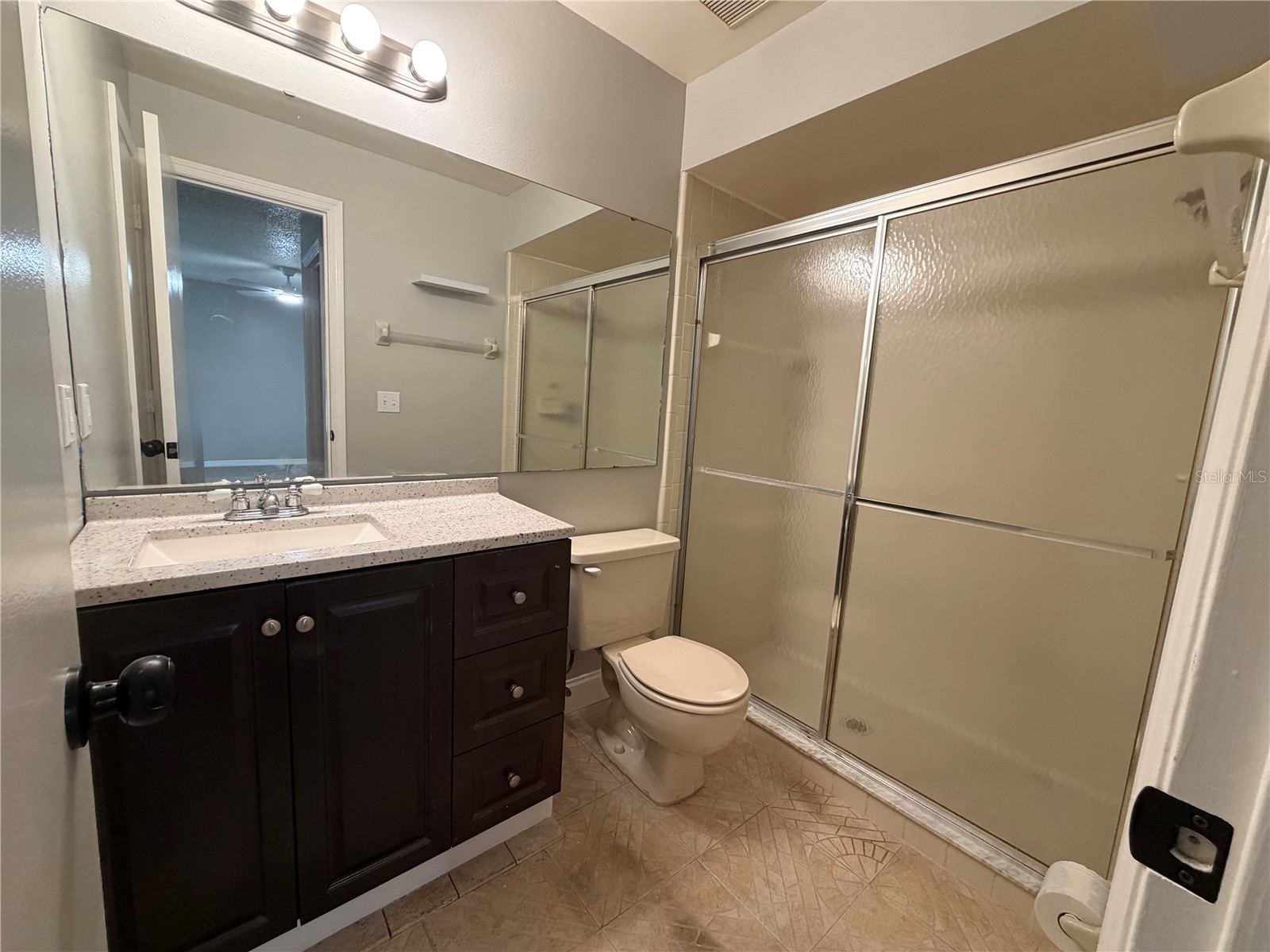 50 Lakepointe Circle Kissimmee FL 34743 O6401506 image38
