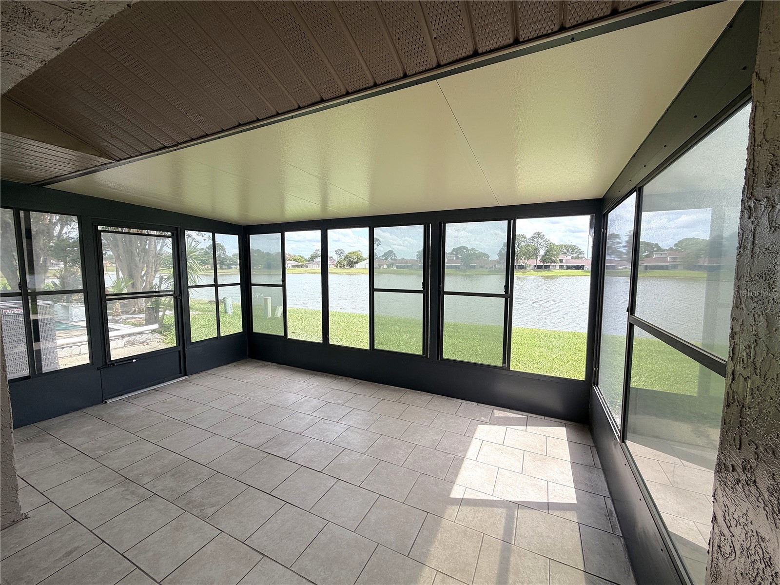 50 Lakepointe Circle Kissimmee FL 34743 O6401506 image41