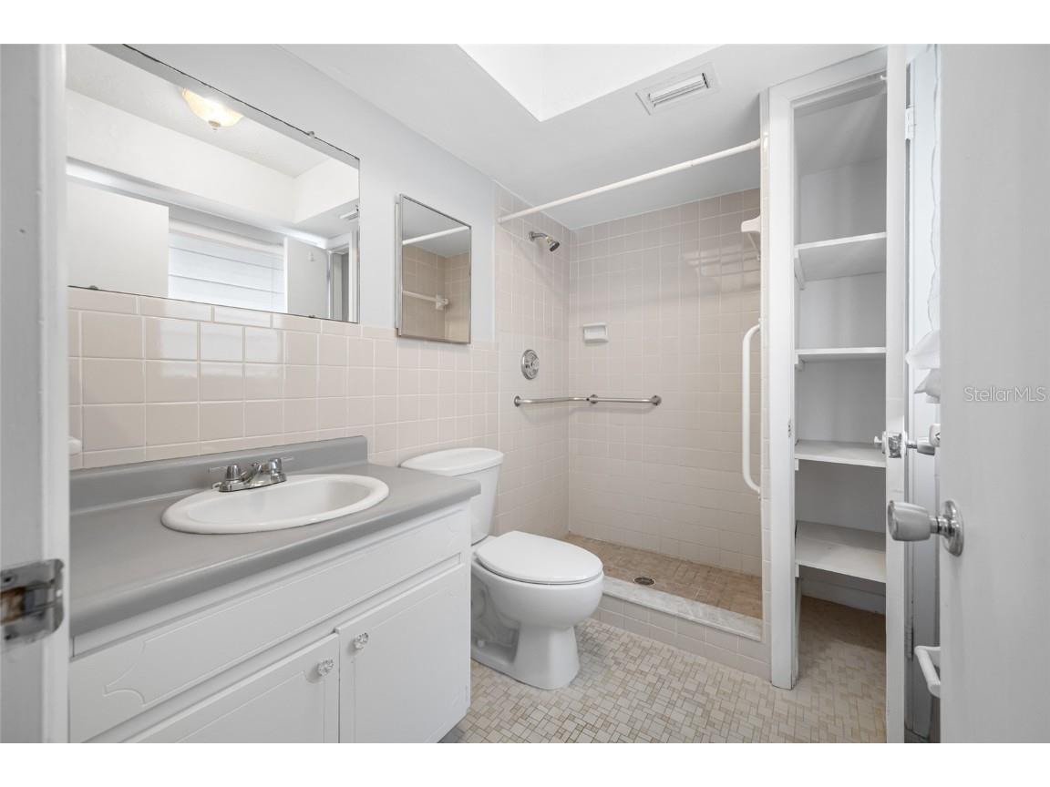 50 Liberty Way #10 Palm Harbor FL 34684 TB8449503 image14