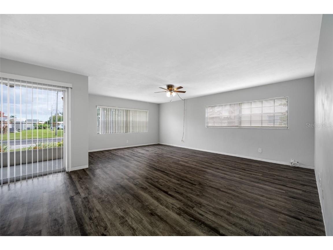 50 Liberty Way #10 Palm Harbor FL 34684 TB8449503 image2