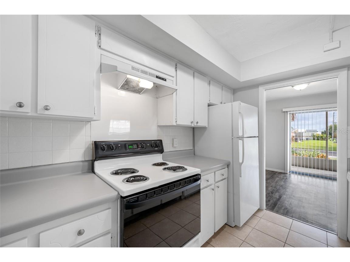 50 Liberty Way #10 Palm Harbor FL 34684 TB8449503 image8