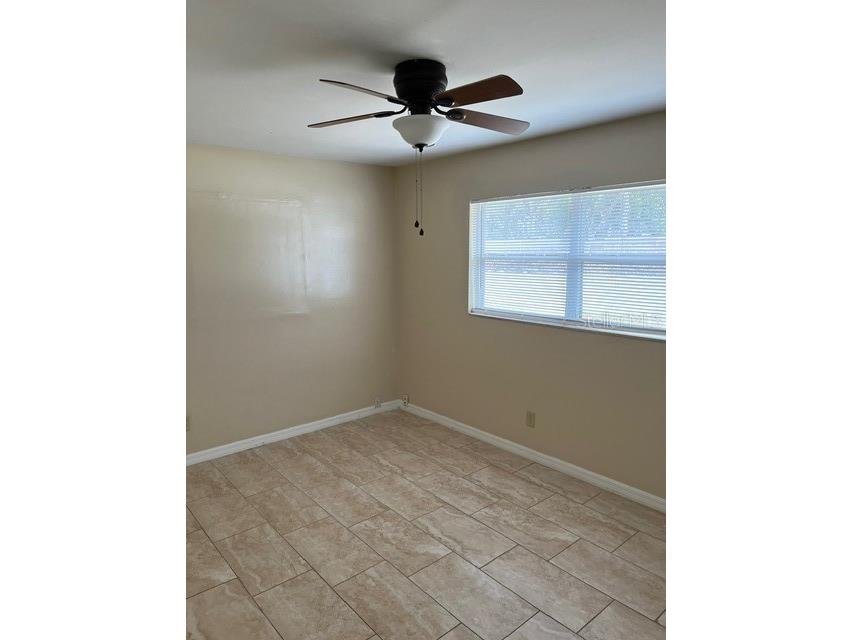 50 Midwest Parkway Sarasota FL 34232 A4684438 image10