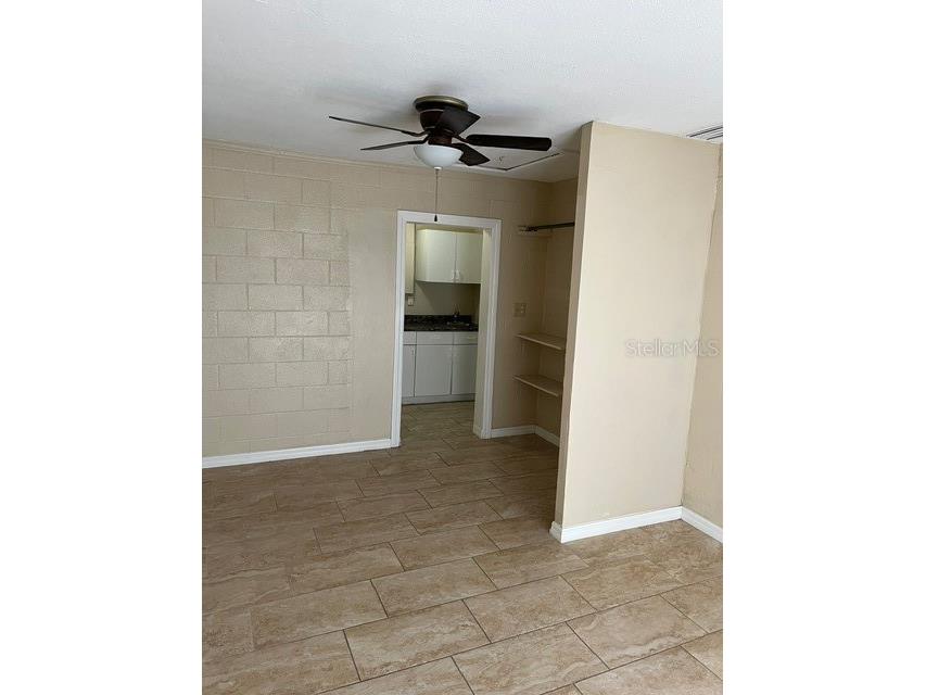 50 Midwest Parkway Sarasota FL 34232 A4684438 image12