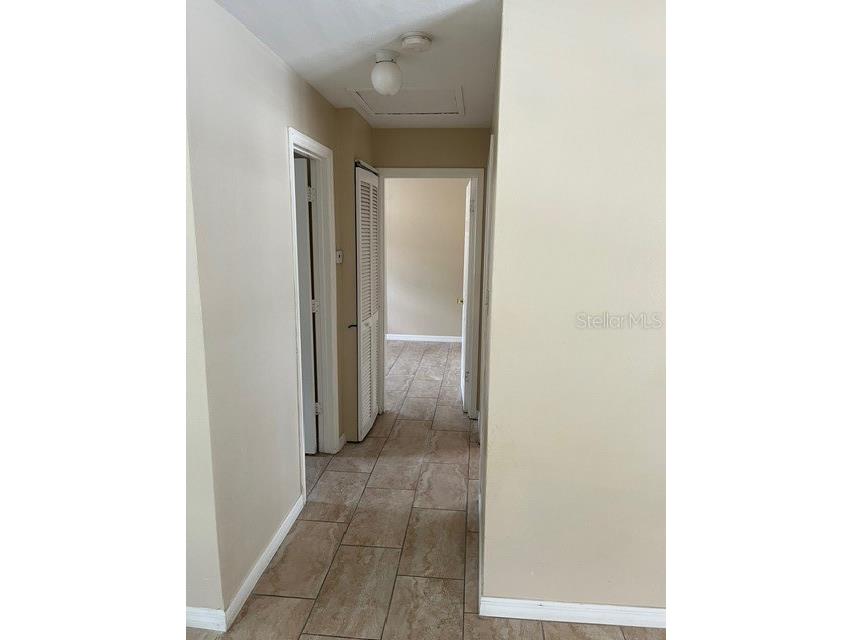 50 Midwest Parkway Sarasota FL 34232 A4684438 image7