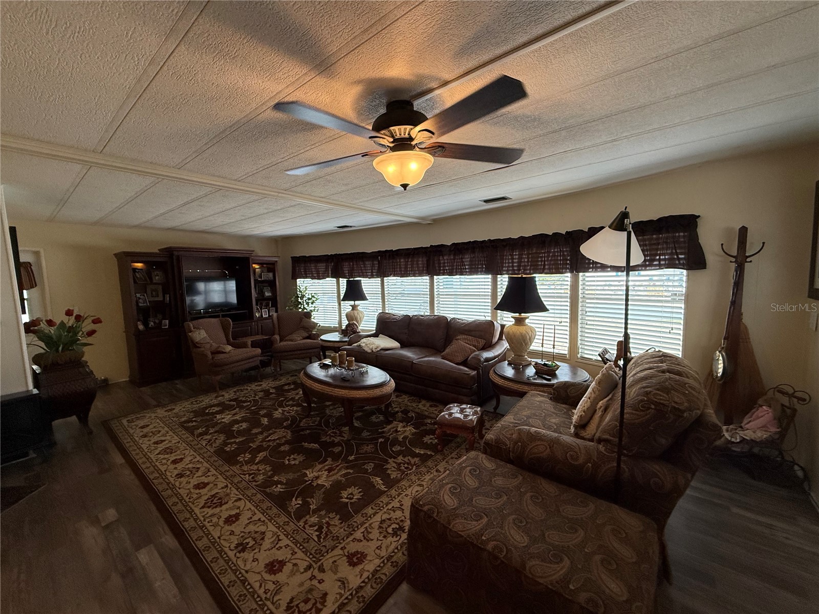 50 N Bobwhite Road Wildwood FL 34785 - LAKE OKAHUMPKA G5108140 image11