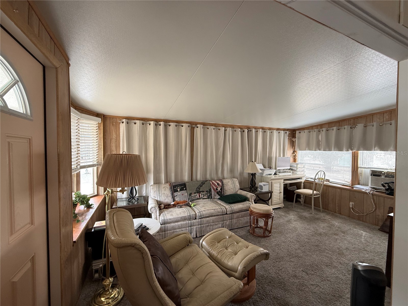 50 N Bobwhite Road Wildwood FL 34785 - LAKE OKAHUMPKA G5108140 image14