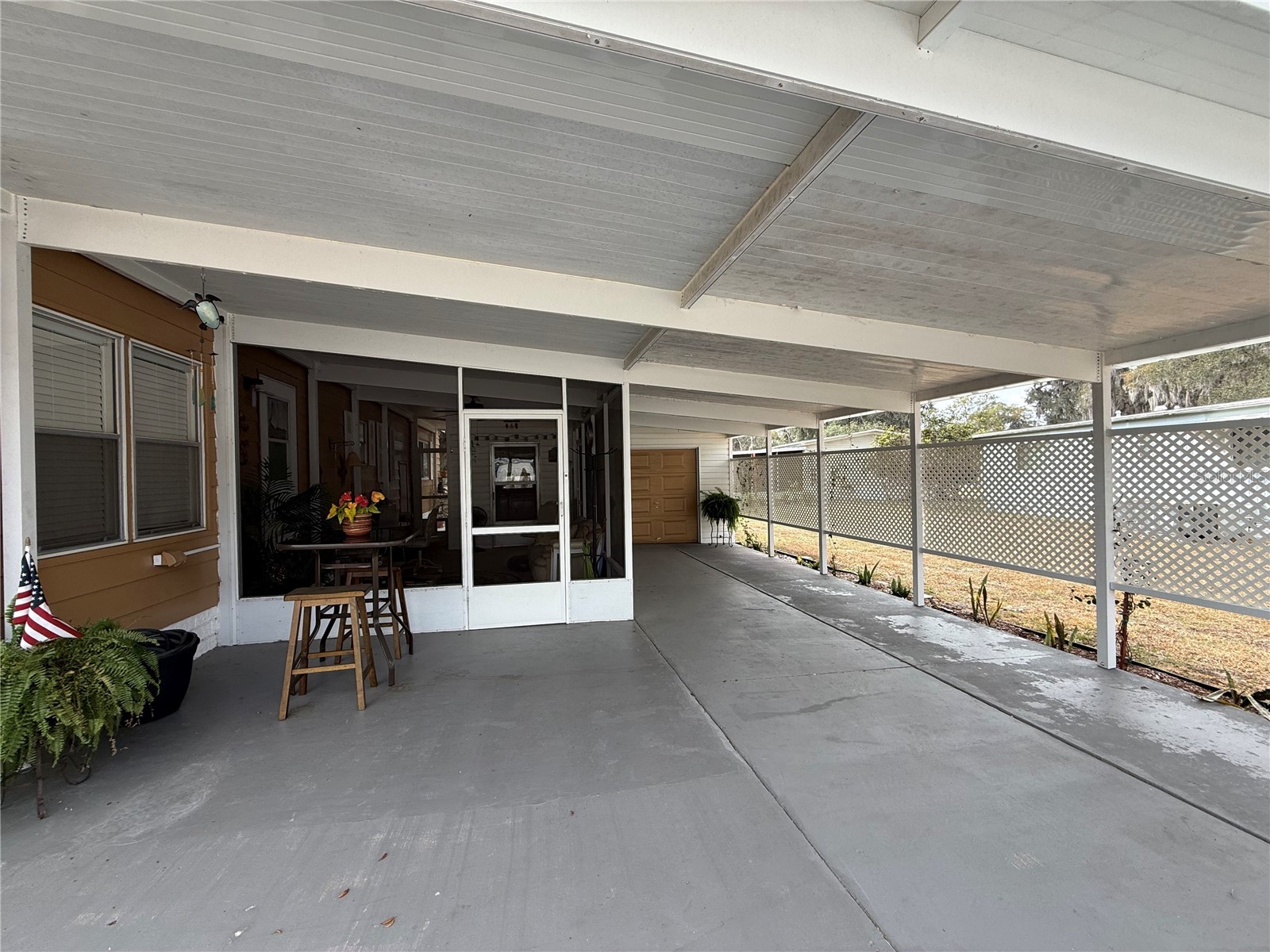 50 N Bobwhite Road Wildwood FL 34785 - LAKE OKAHUMPKA G5108140 image3