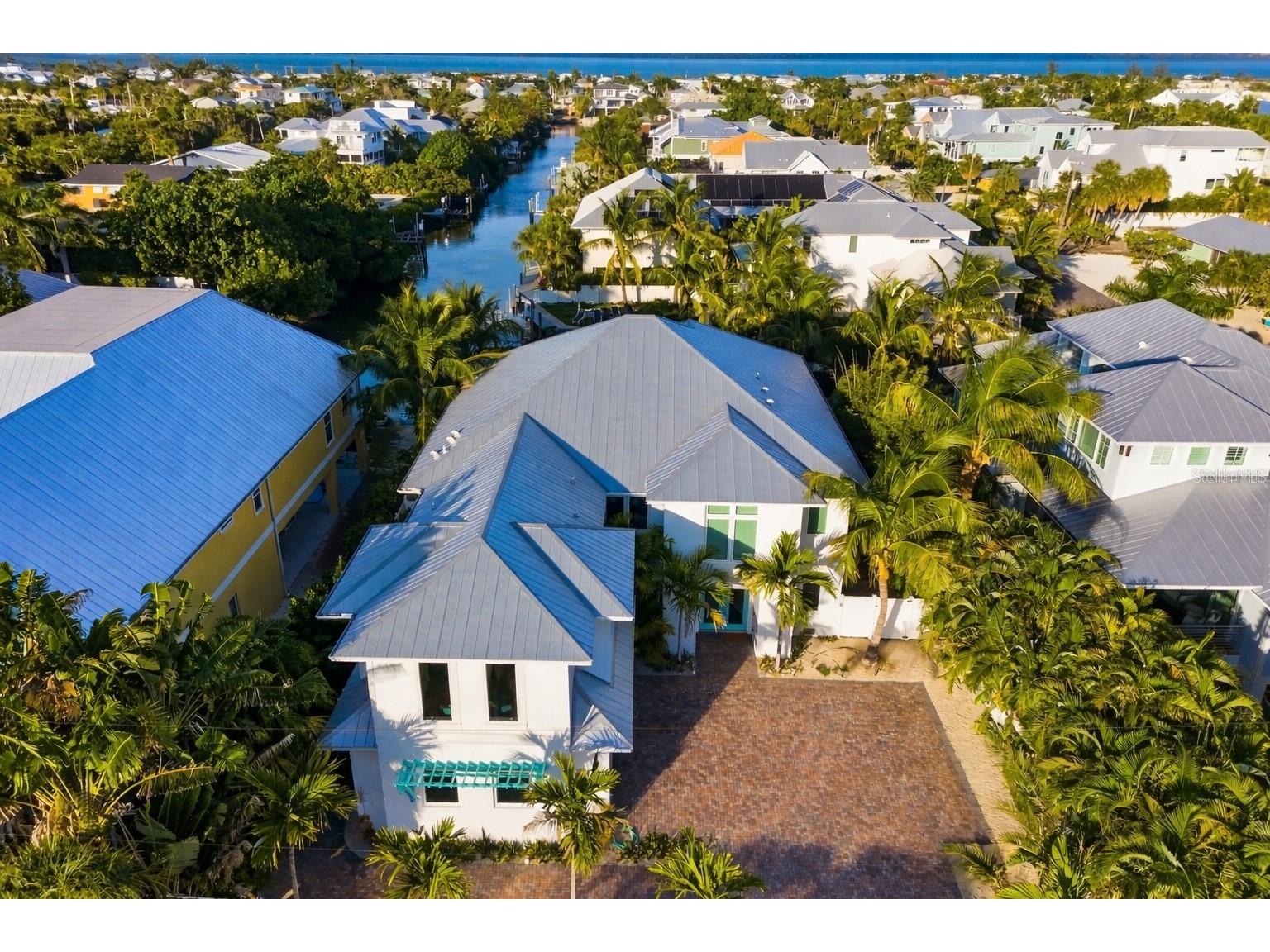 50 N Shore Drive Anna Maria FL 34216 A4677955 image1
